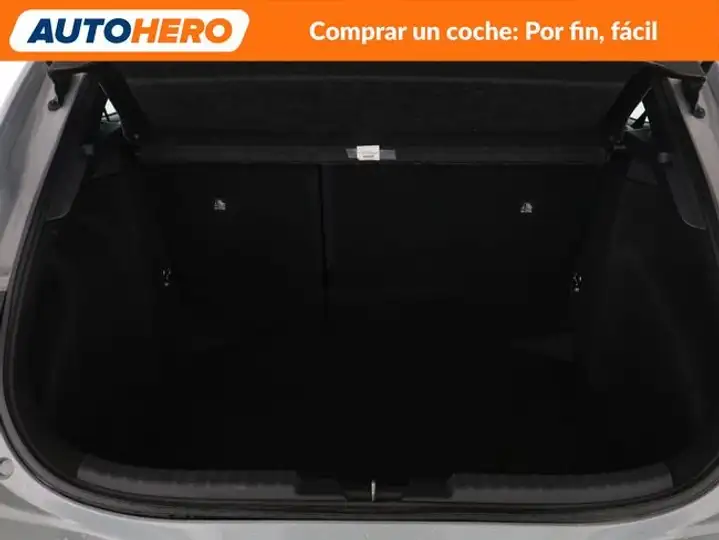 Toyota Auris 2020, foto 18