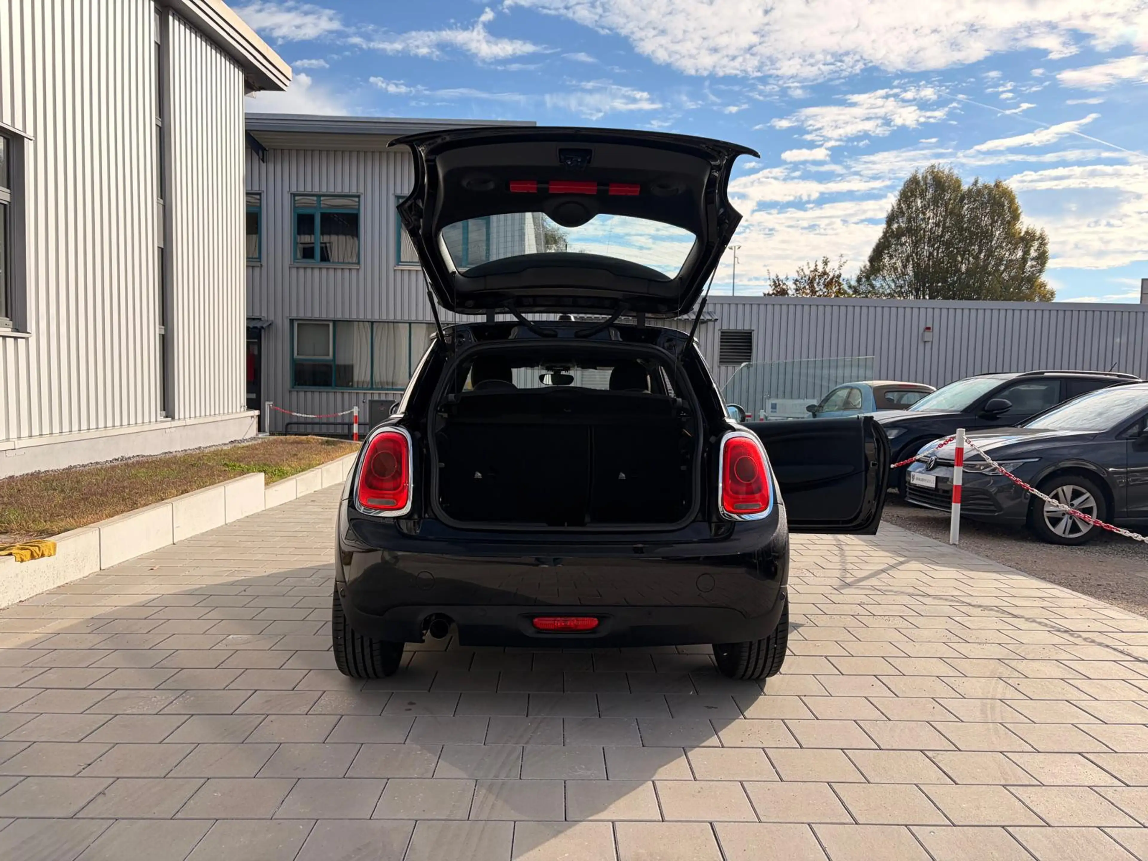 MINI Others One | PDC | — photo 9