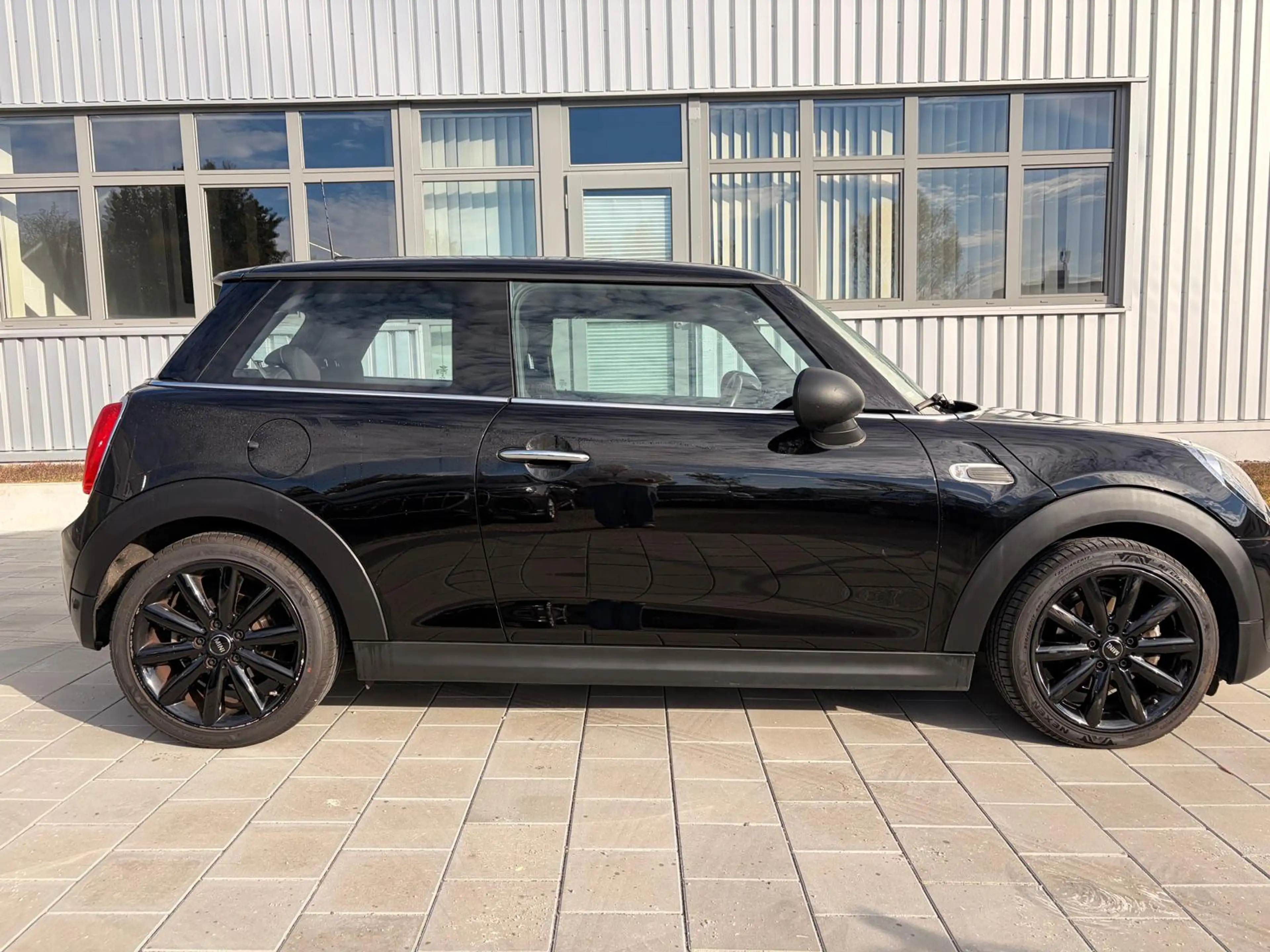 MINI Others One | PDC | — photo 7