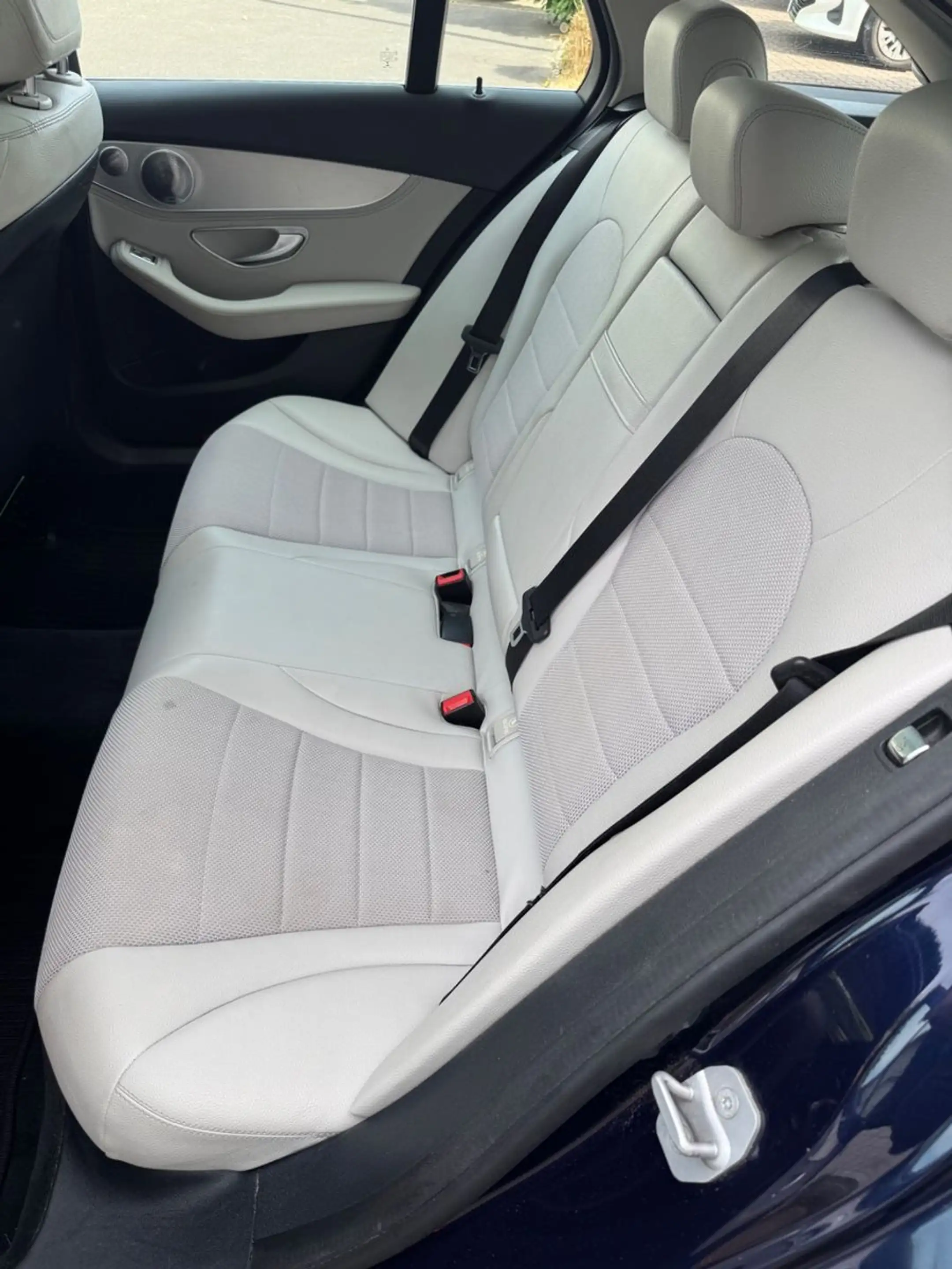 Mercedes-Benz C 200 BlueTec /d Burmester,Kamera,LED,Teilleder — photo 11
