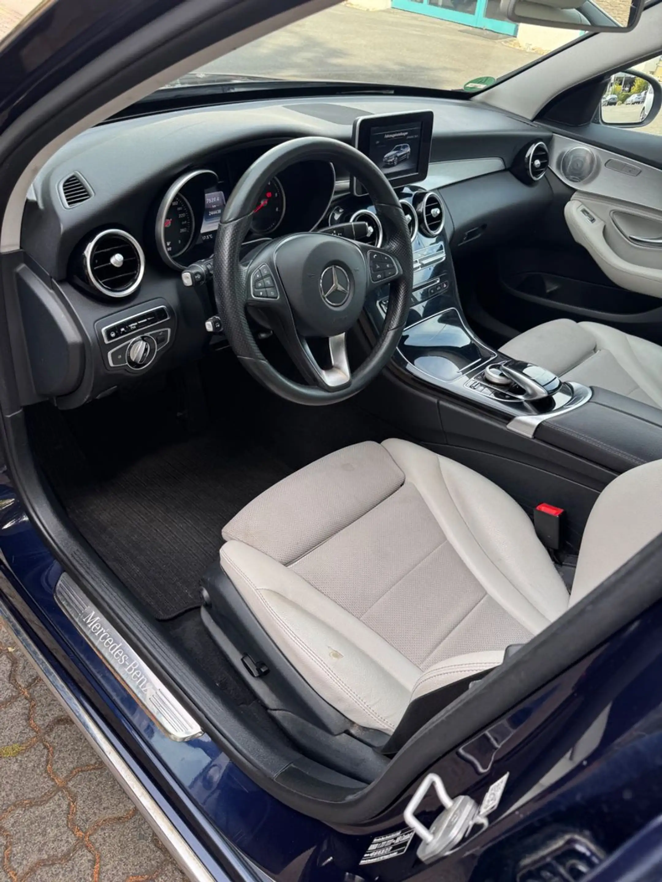 Mercedes-Benz C 200 BlueTec /d Burmester,Kamera,LED,Teilleder — photo 10