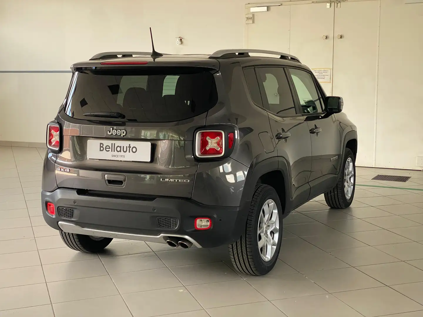 Jeep Renegade 2.0 mjt Limited 4wd 140cv auto Gris - 2