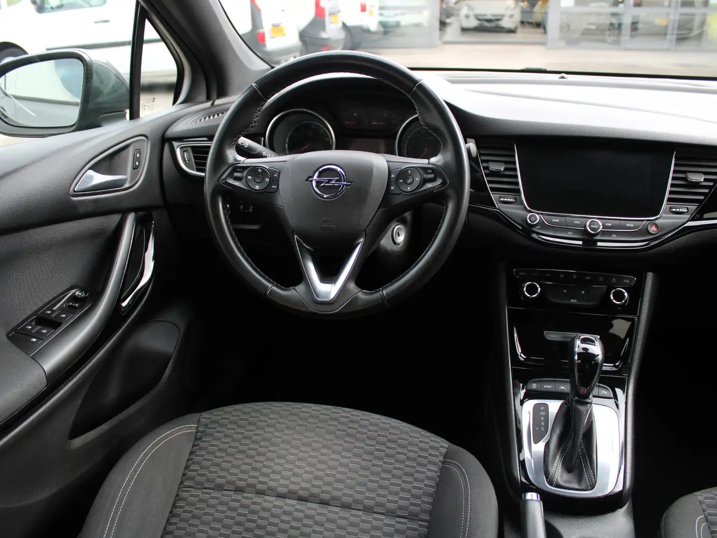 Opel Astra 1.4 Turbo Innovation | 150 PK | NAVIGATIE | ACHTER Grijs - 2