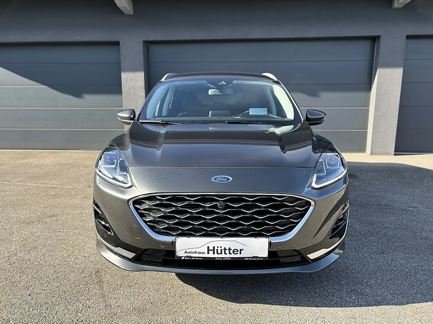 Ford Kuga 2,5 Duratec PHEV Vignale Aut. Grau - 2