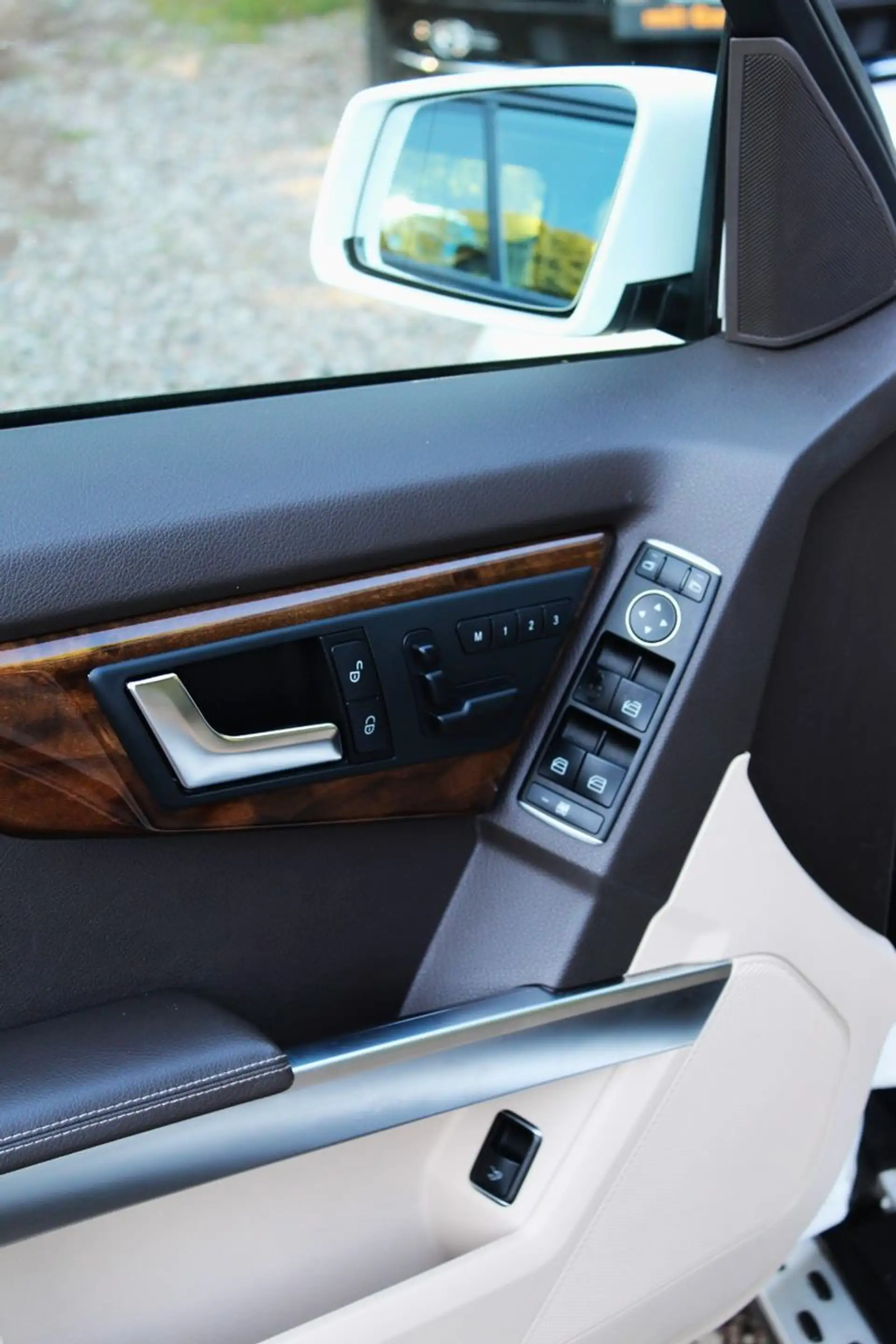 Mercedes-Benz GLK 350 4-MATIC  7-G KEYLES-GO KAMERA PANORAMA — photo 26