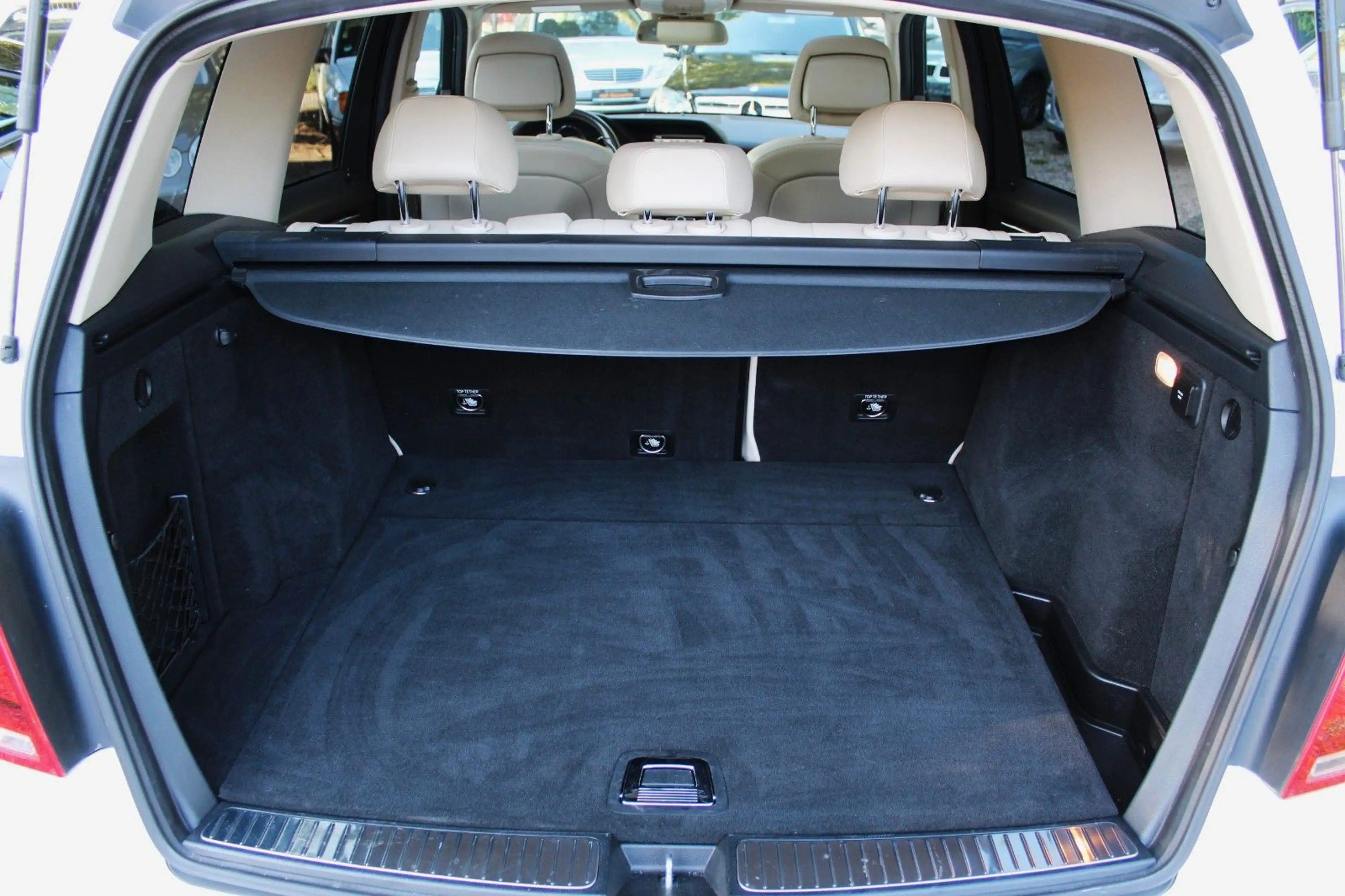 Mercedes-Benz GLK 350 4-MATIC  7-G KEYLES-GO KAMERA PANORAMA — photo 29