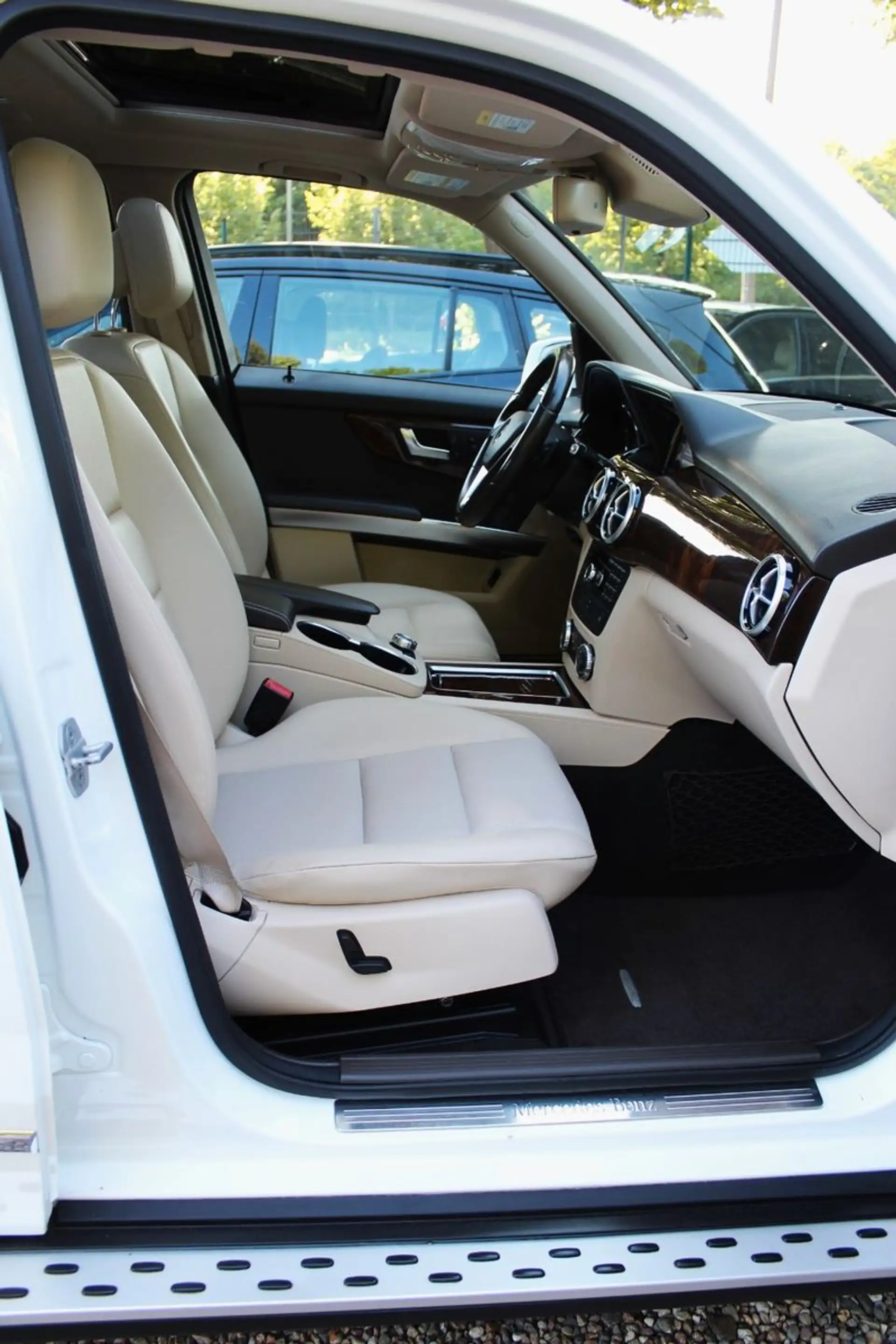 Mercedes-Benz GLK 350 4-MATIC  7-G KEYLES-GO KAMERA PANORAMA — photo 15