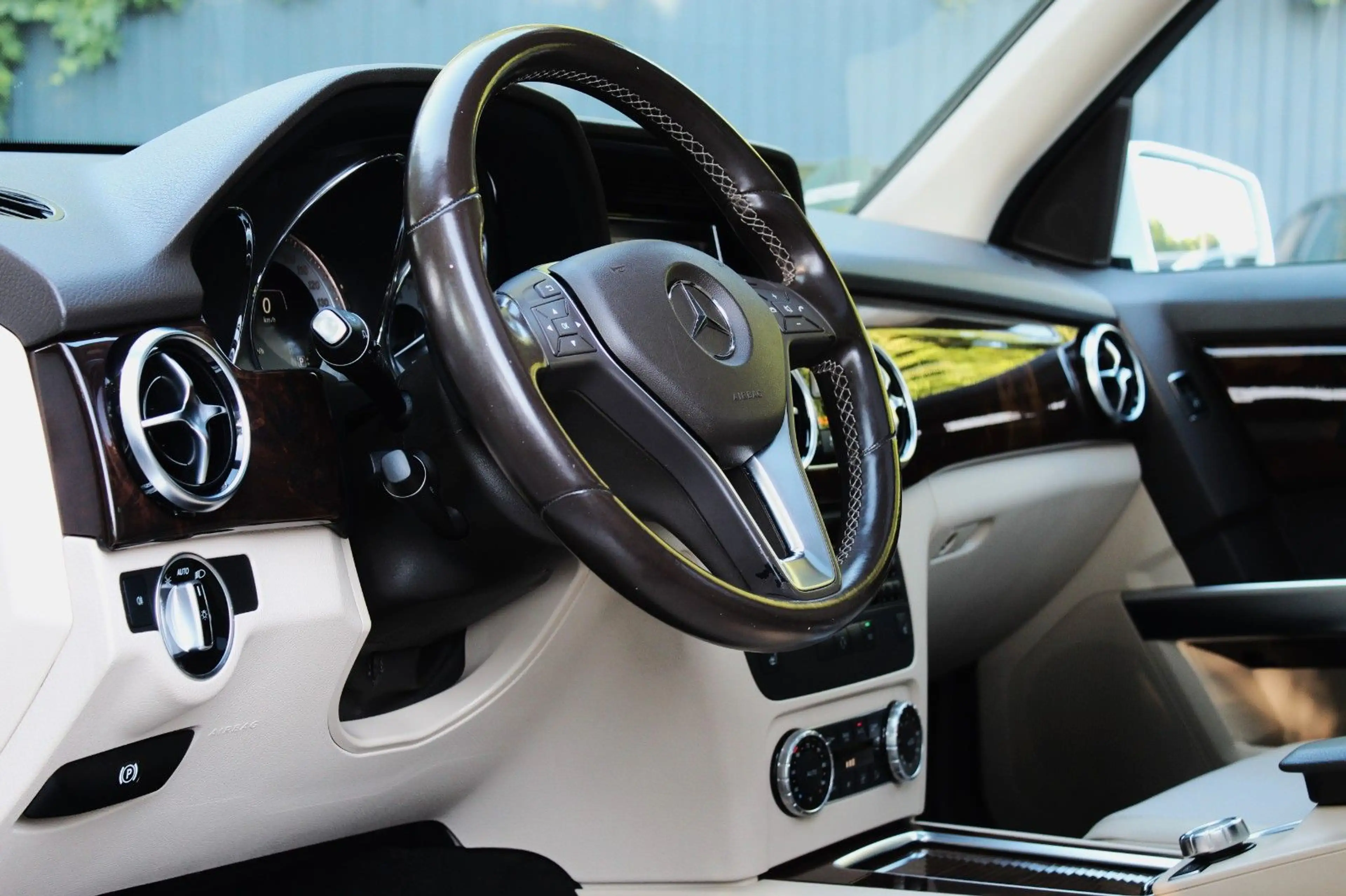 Mercedes-Benz GLK 350 4-MATIC  7-G KEYLES-GO KAMERA PANORAMA — photo 19