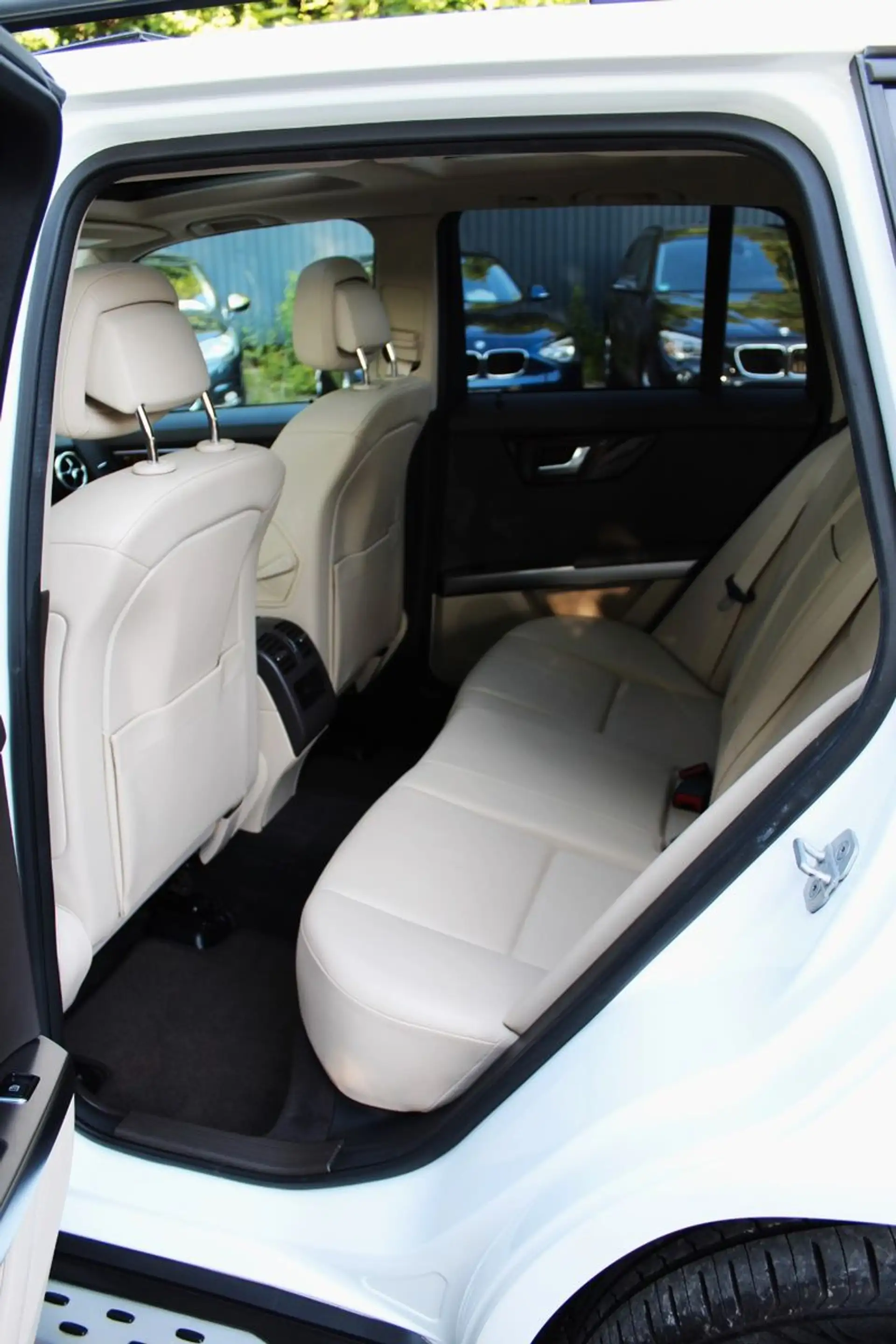 Mercedes-Benz GLK 350 4-MATIC  7-G KEYLES-GO KAMERA PANORAMA — photo 17