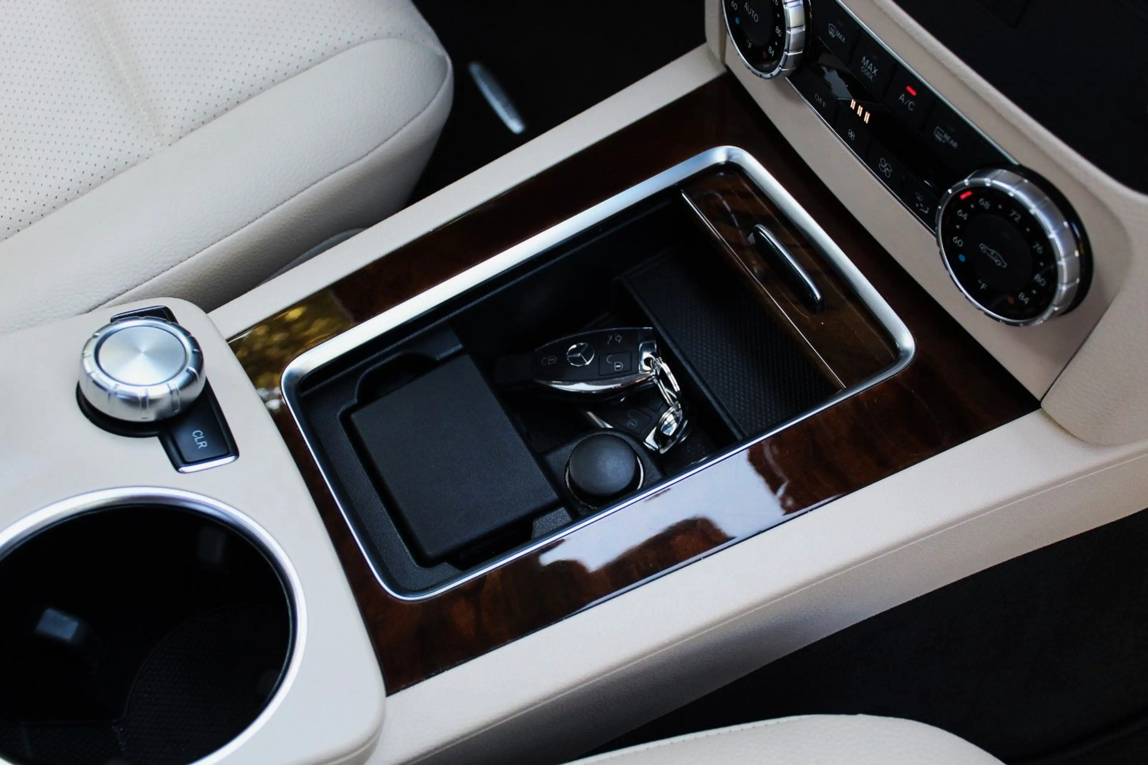 Mercedes-Benz GLK 350 4-MATIC  7-G KEYLES-GO KAMERA PANORAMA — photo 21