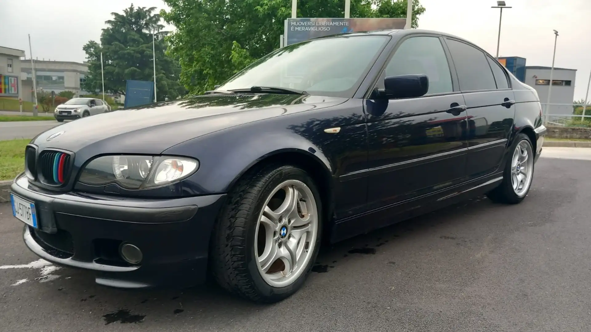 BMW 320 Serie 3 E46 Berlina 320i Futura 170cv Blu/Azzurro - 1