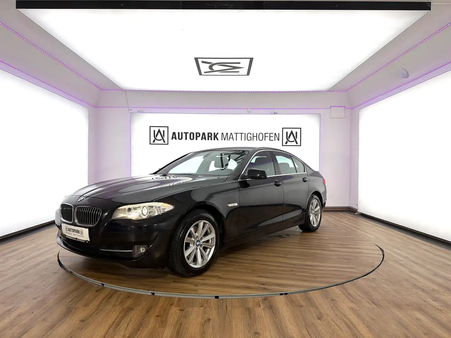 BMW 520 d F10 Aut. *XENON*NAVI* Schwarz - 2