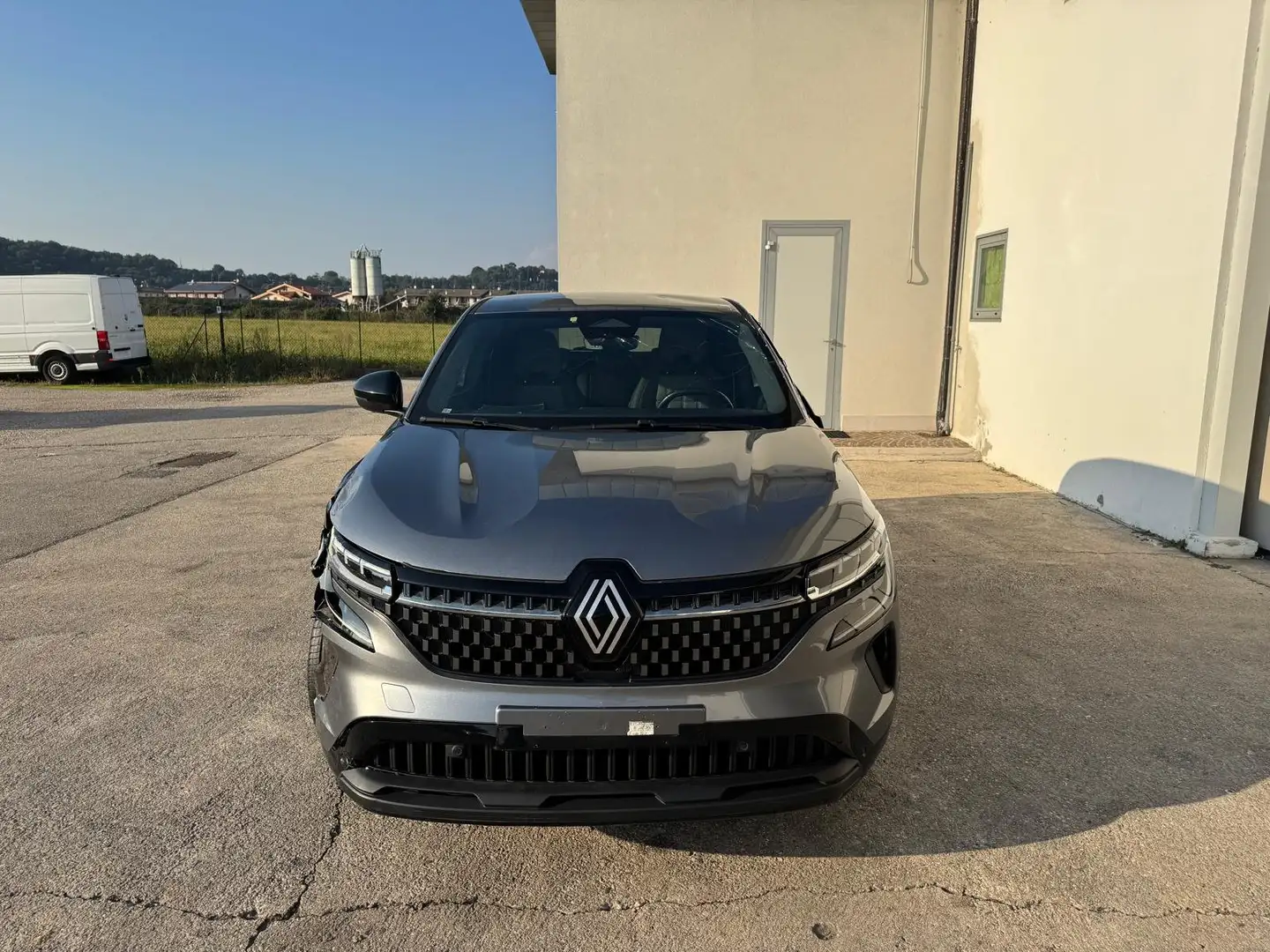 Renault Austral 1.3 mild hybrid Techno 160cv auto INCIDENTATA Grigio - 2