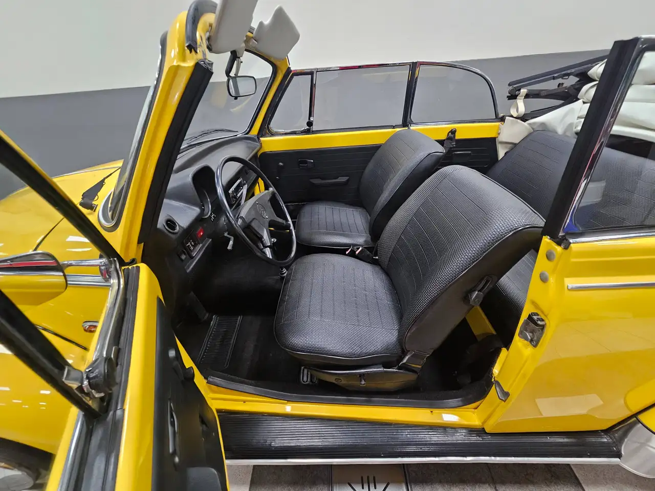 Volkswagen Maggiolino MAGGIOLONE CABRIO, foto 12