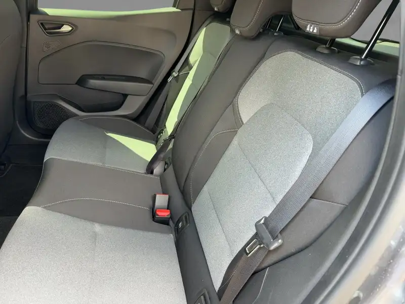 Annonce voiture d'occasion Renault Clio - CARADIZE