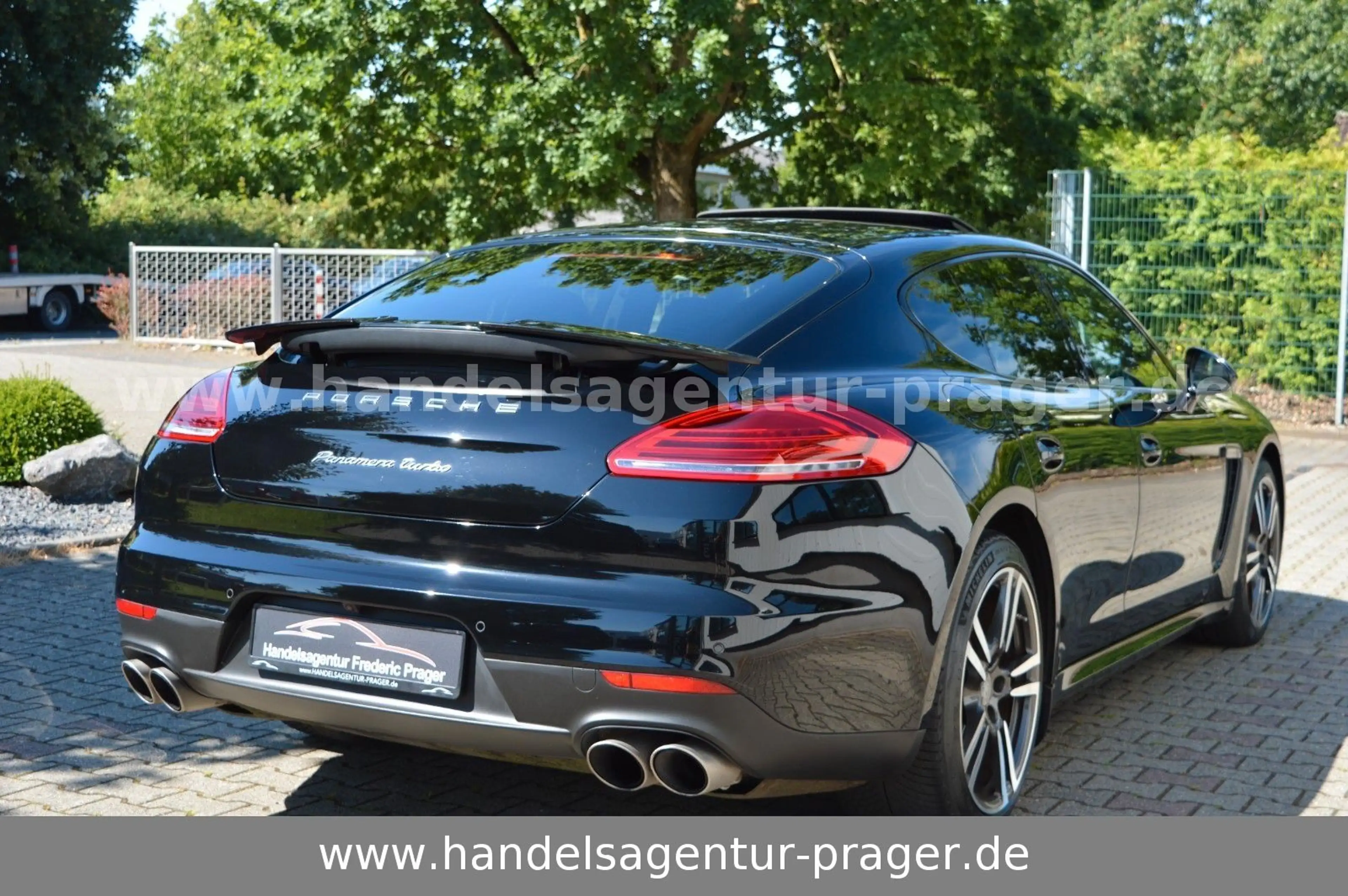 Porsche Panamera Turbo Glasdach Bose Leder Scheckheft — photo 9
