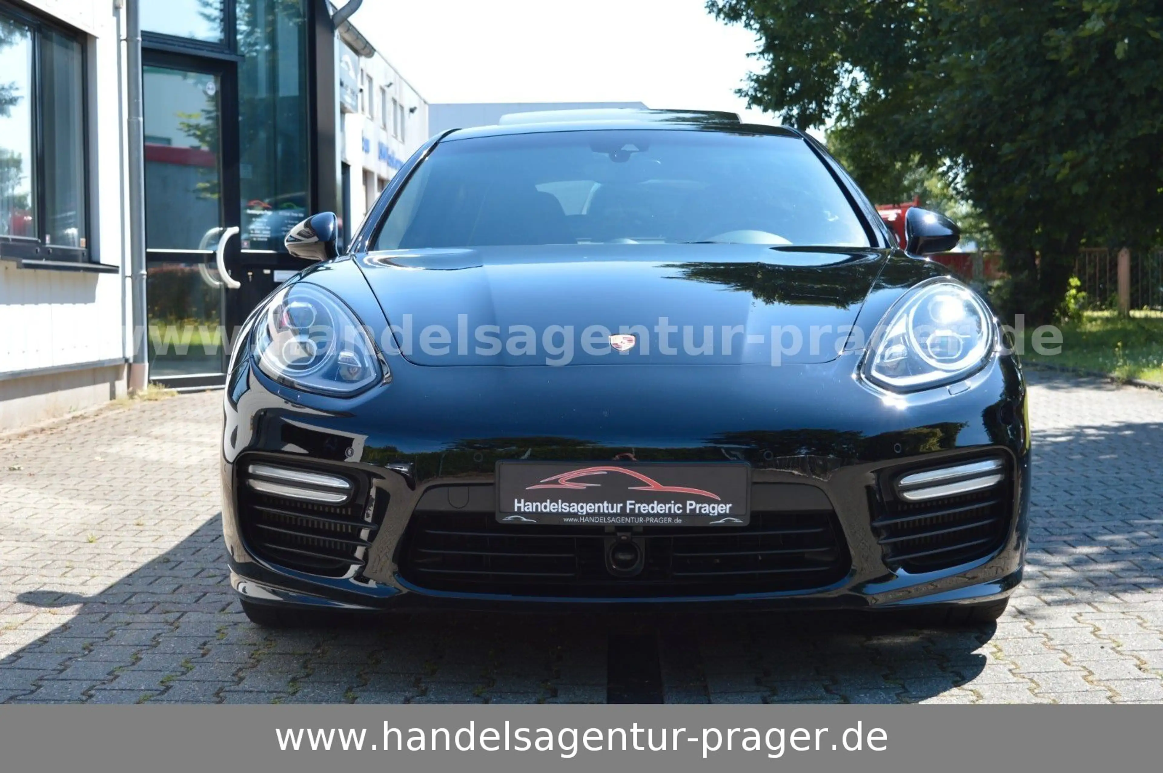 Porsche Panamera Turbo Glasdach Bose Leder Scheckheft — photo 2