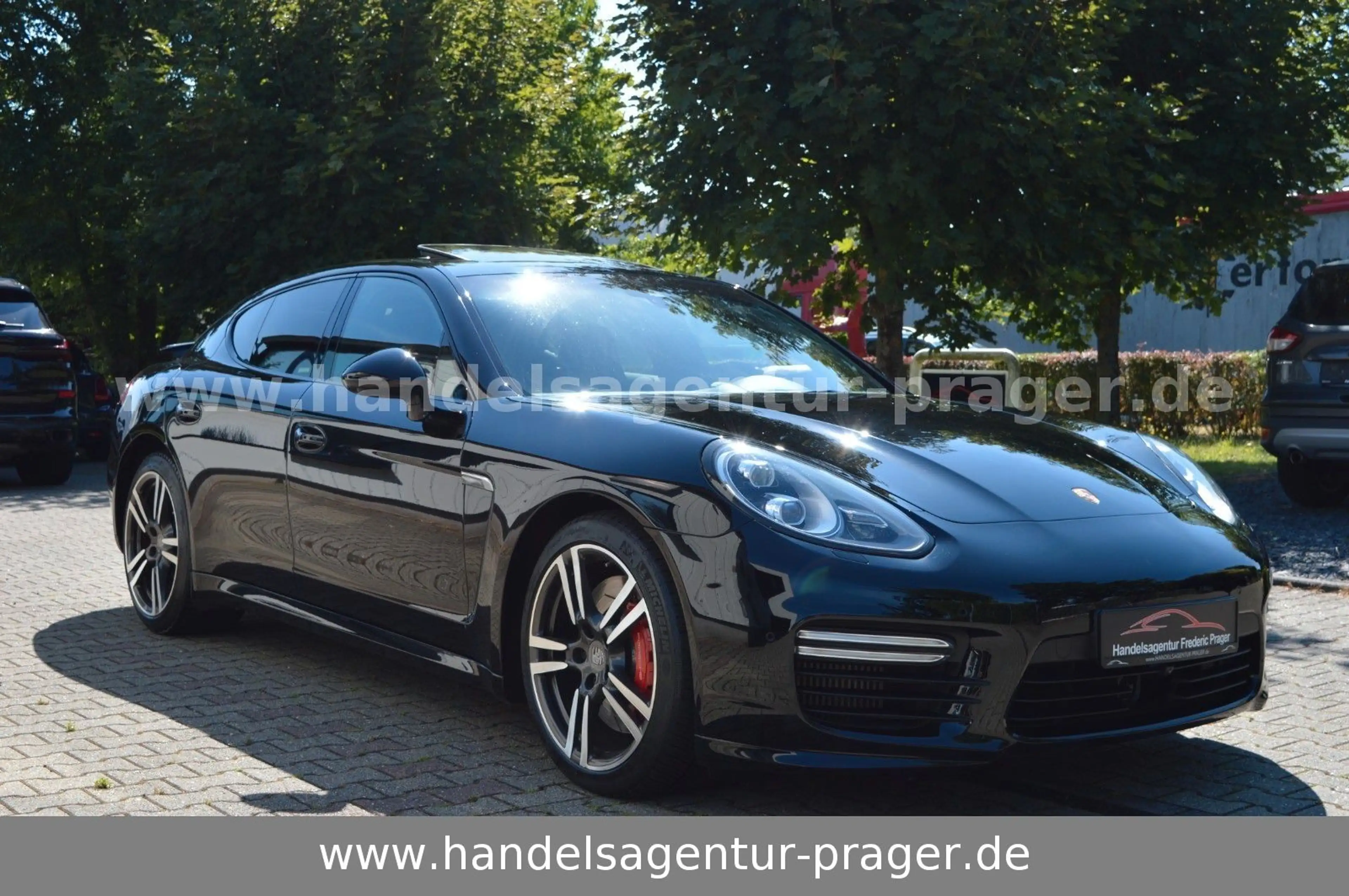 Porsche Panamera Turbo Glasdach Bose Leder Scheckheft — photo 3