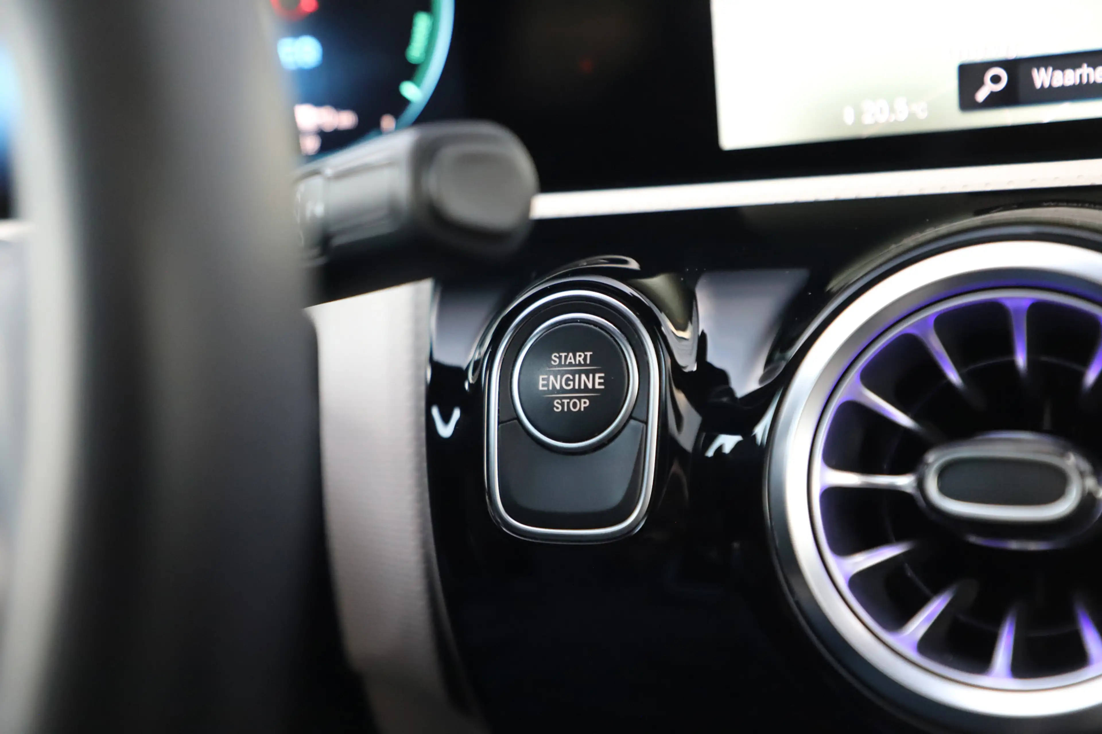 Mercedes-Benz A 250 250e Business Solution | 218PK | Memory | Keyless- — photo 24