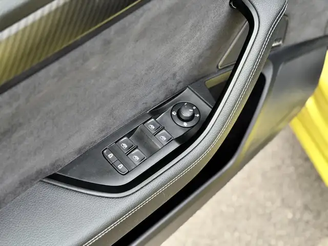 Skoda Superb view 10