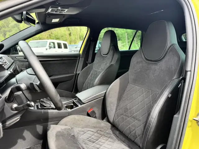 Skoda Superb view 13
