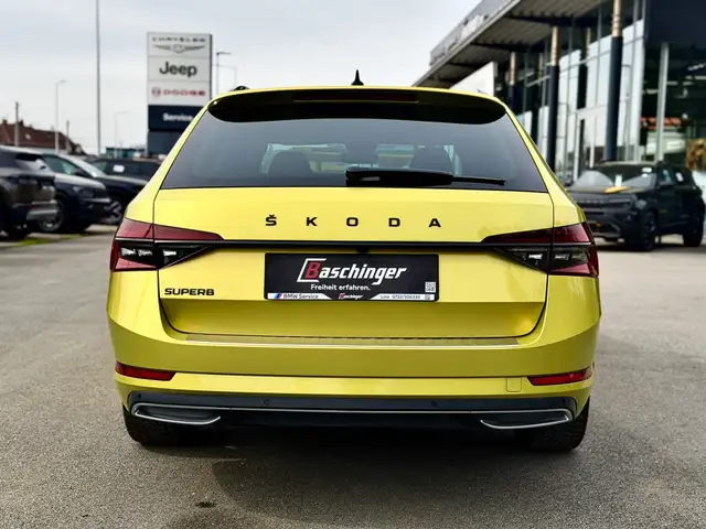 Skoda Superb view 5