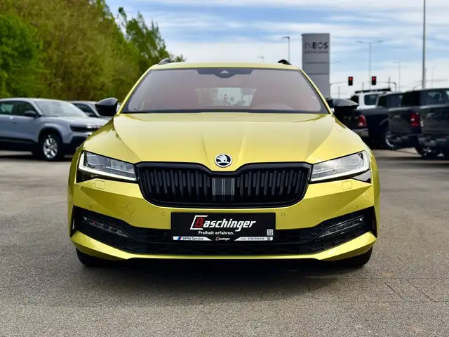 Skoda Superb view 2