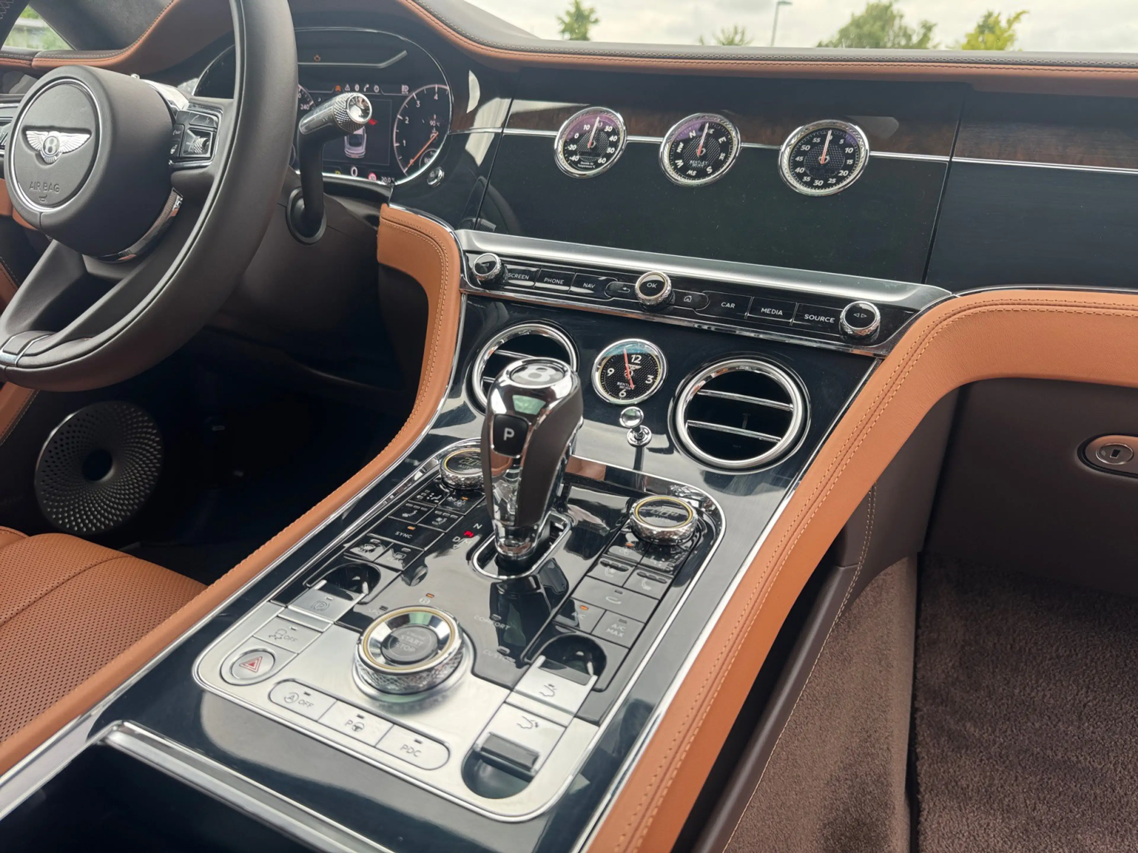 Bentley Continental GT New Continental GT MATRIX-BEAM/MASSAGE/GROSSDACH — photo 13