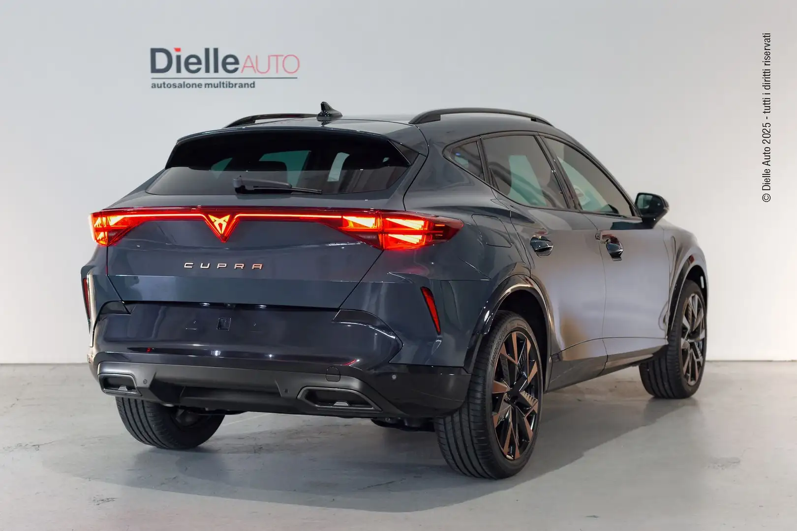 CUPRA Formentor Nuova Formentor 1.5 Hybrid 110 kW (150 CV) mHEV D Blu/Azzurro - 2