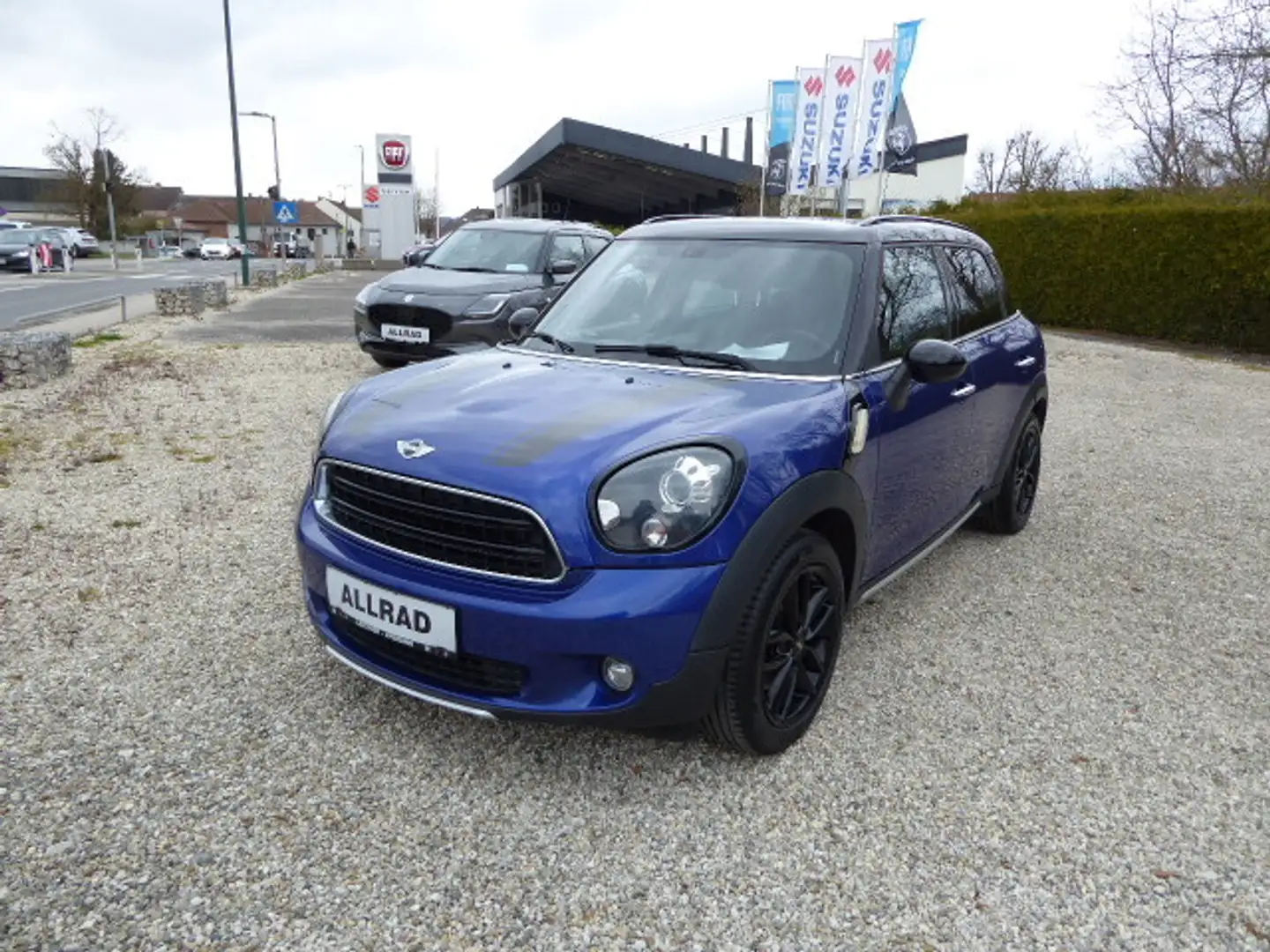 MINI Cooper D Countryman MINI Countryman COOPER D ALL4 Blau - 1