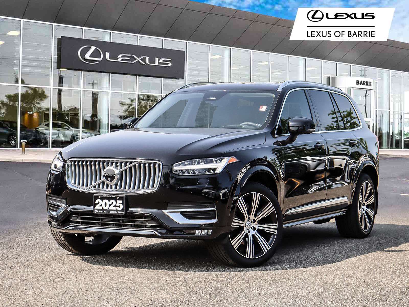2025 Volvo XC90 Ultra Bright Theme