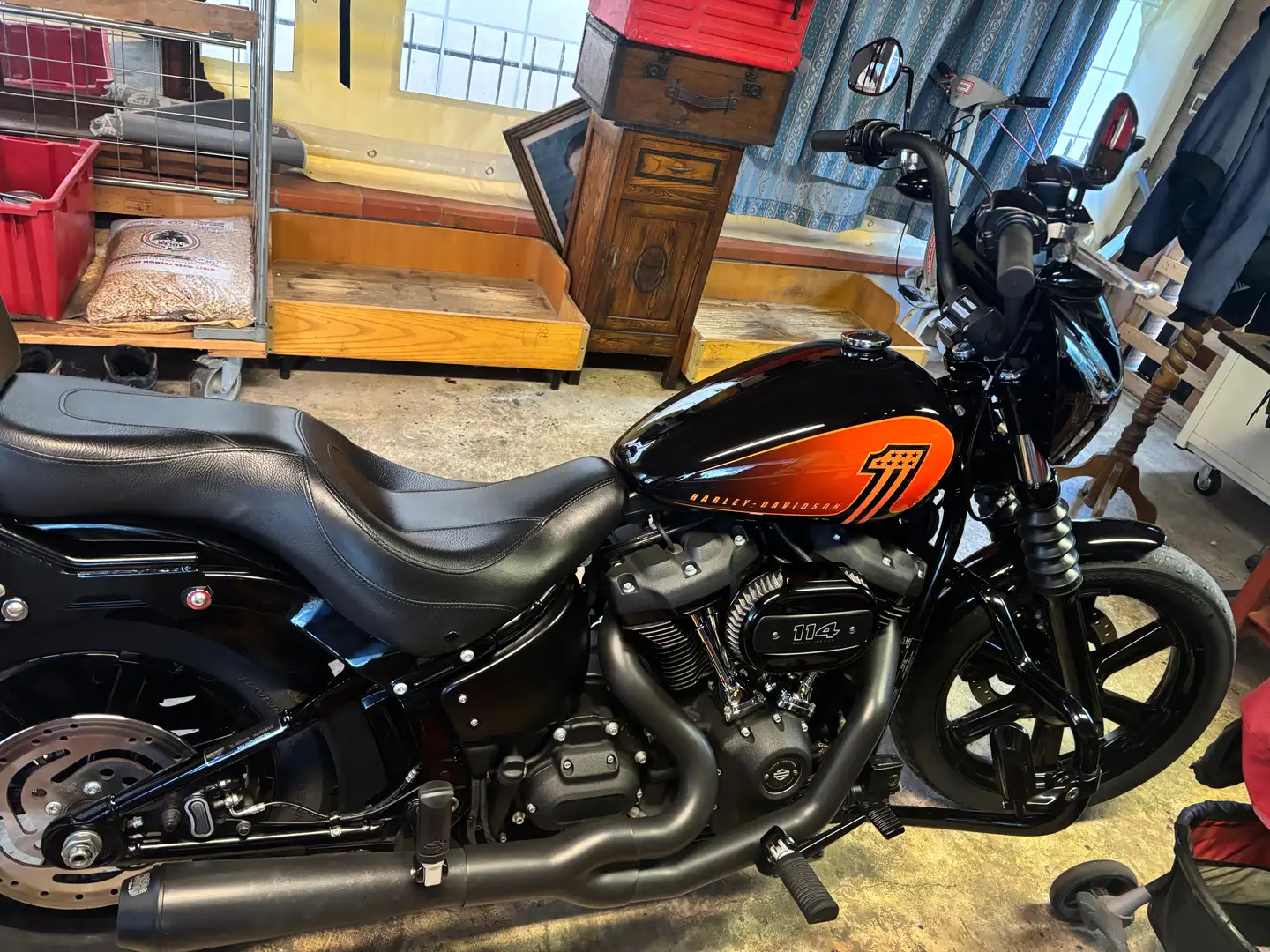 Harley-Davidson Street Bob 114 Negru - 1