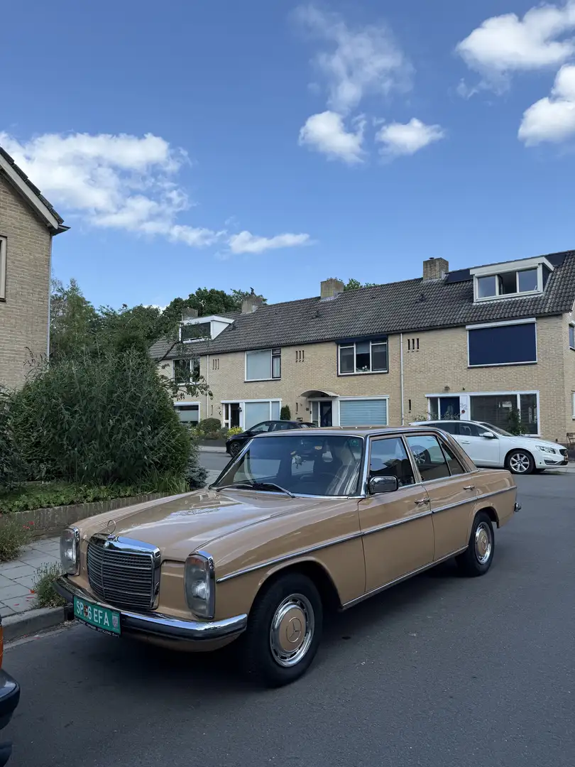Mercedes-Benz 240 240D W115 1973 eerste eigenaar 86dkm - 1