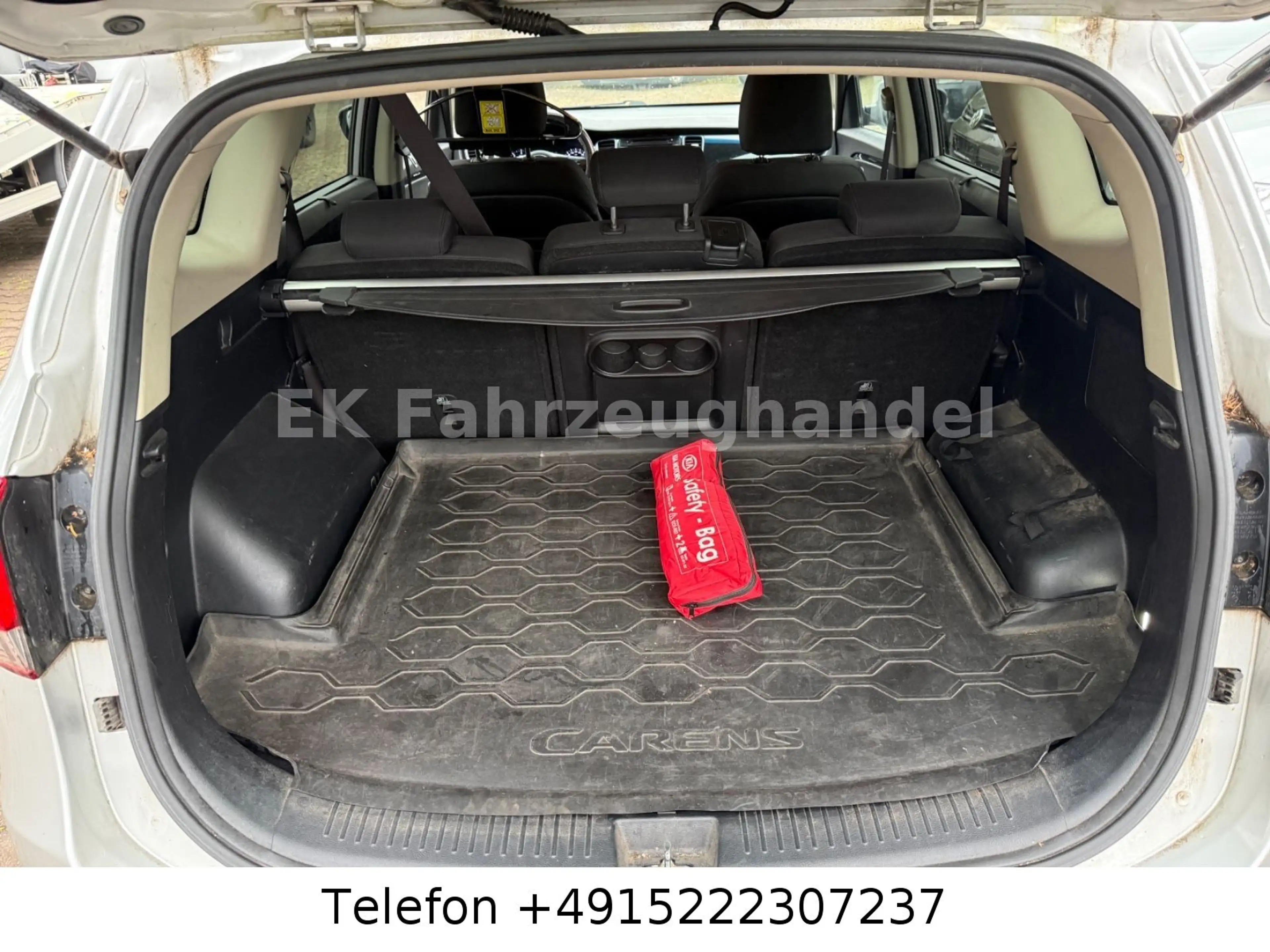 Kia Carens Spirit — photo 13
