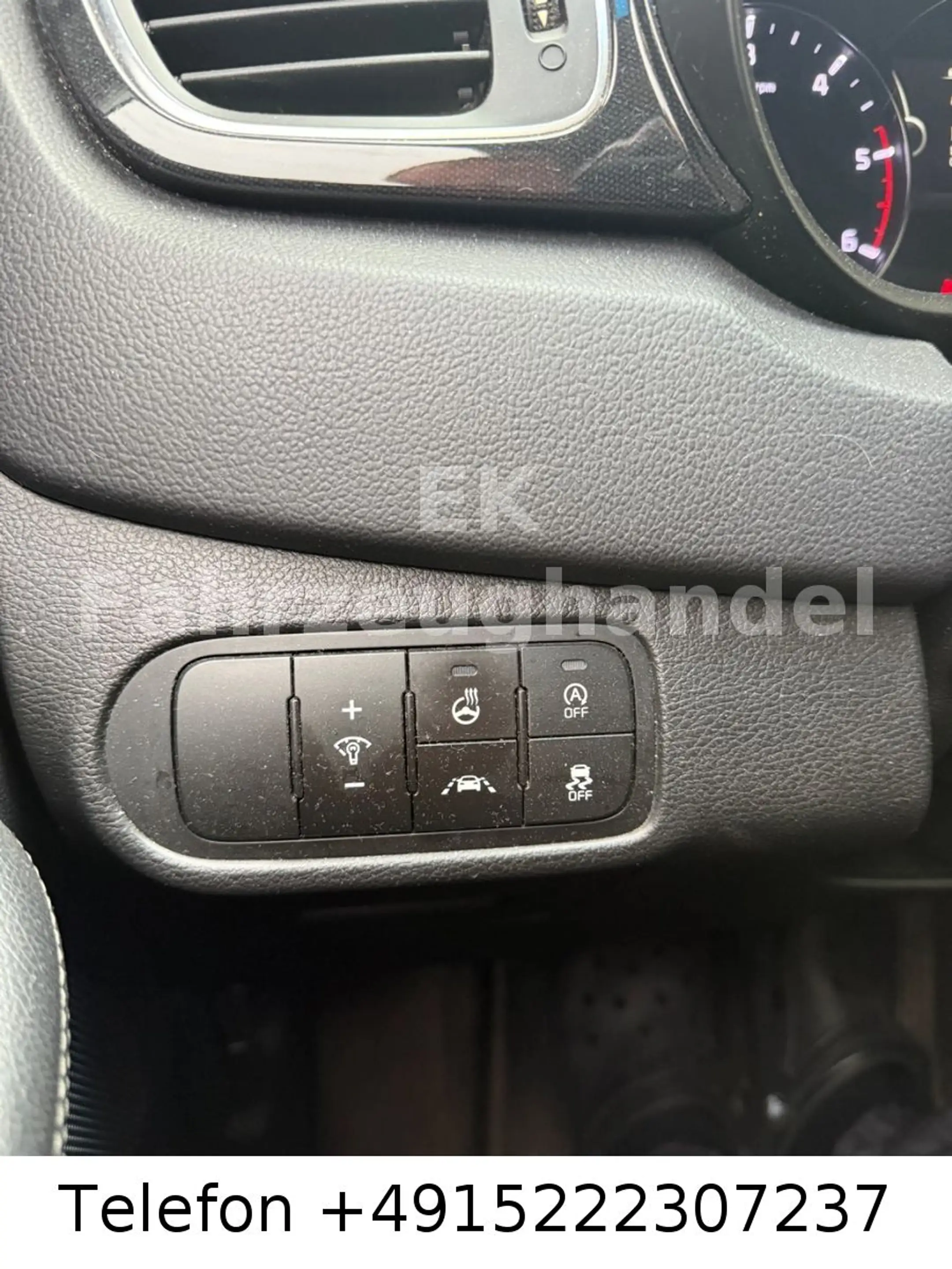 Kia Carens Spirit — photo 11