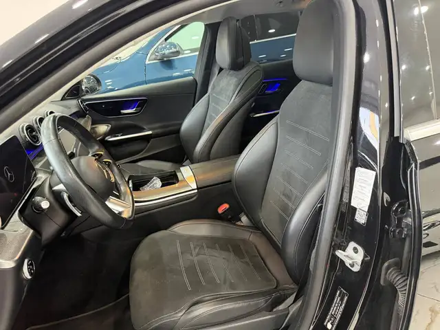Mercedes-Benz C-Class view 8