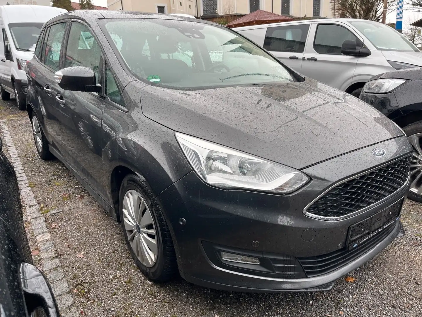 Ford Grand C-Max 1,5TDCi 88kW Business Edition Šedá - 1