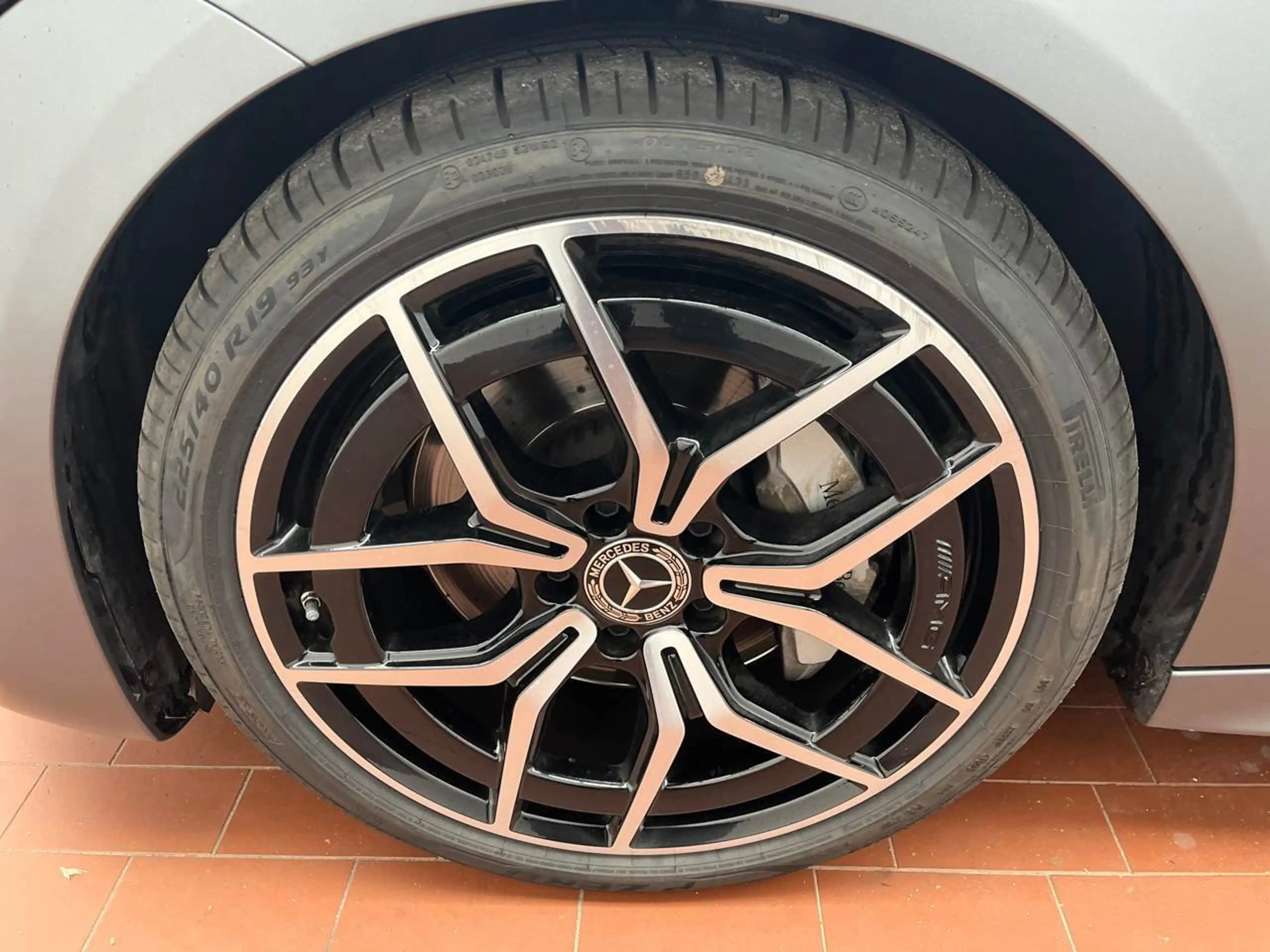 Mercedes-Benz C 220 d / 250 AMG Line Burmester 360° AHK Pano — photo 12