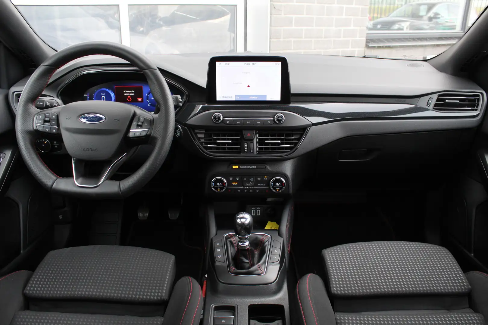 Ford Focus 1.0 EcoBoost ST Line X Business / Carplay / Panora Gris - 2