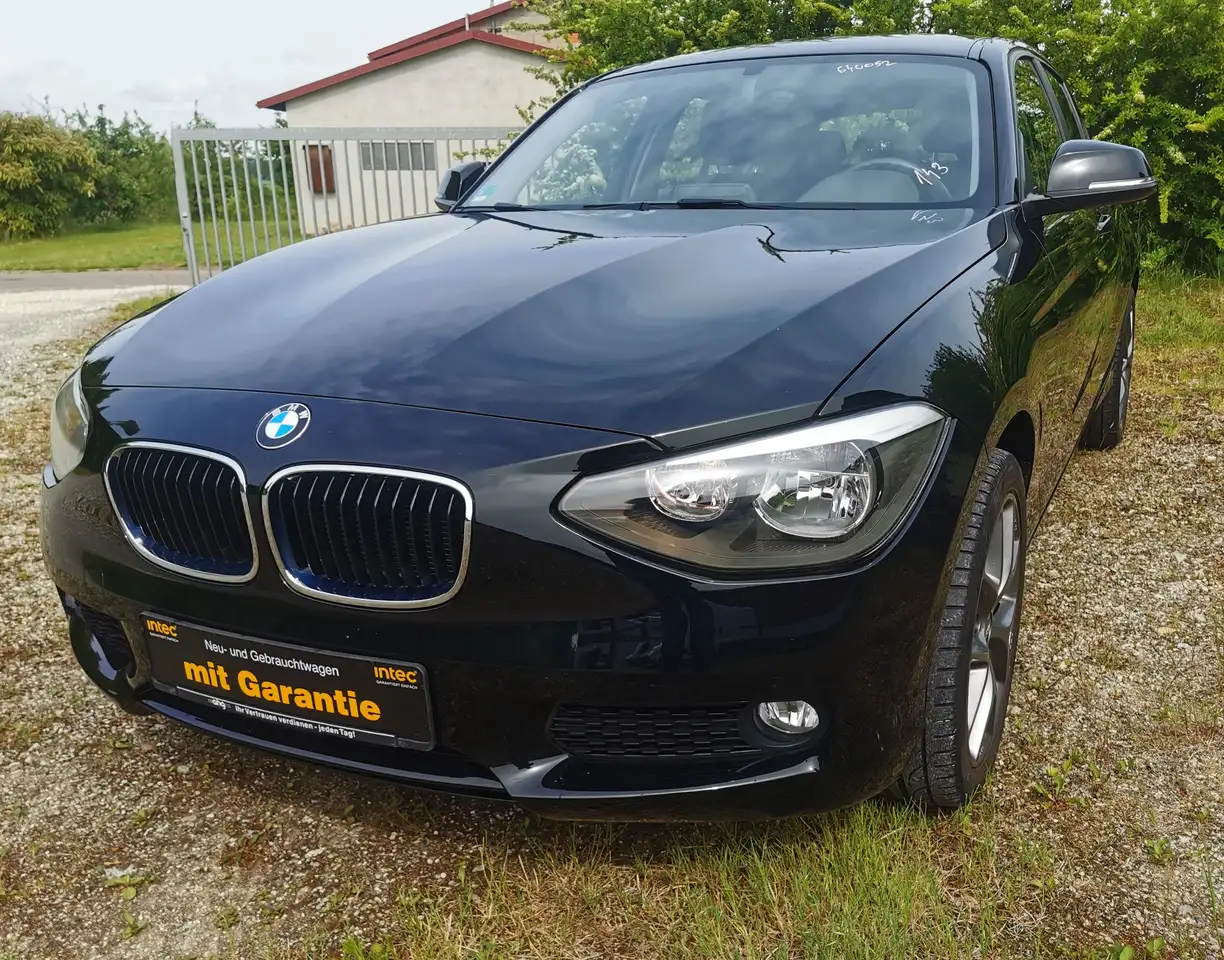 BMW 114