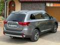 Mitsubishi Outlander Plus 4WD Grau - thumbnail 4
