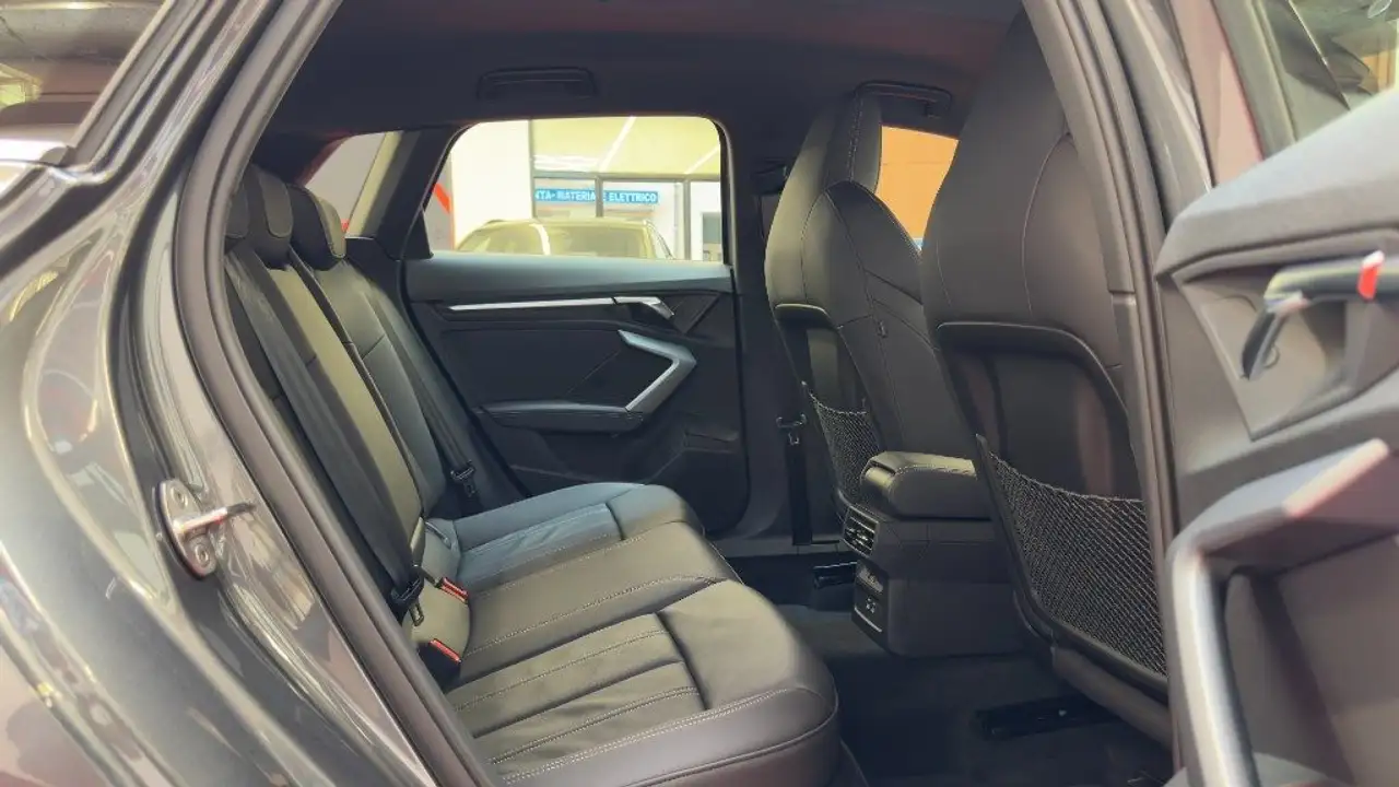 Audi S3 SPB TFSI QUATTRO 10