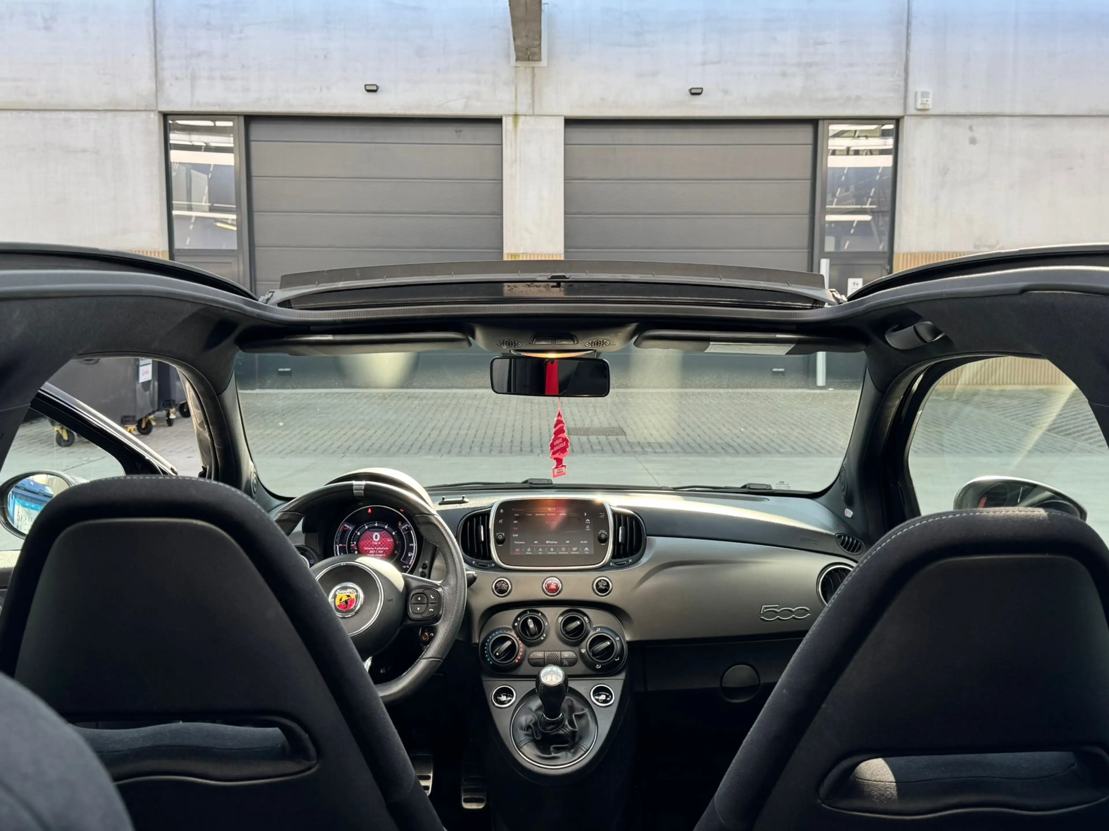 Abarth 595C 595C 1.4 T-Jet Pista (EU6d-TEMP) — photo 9