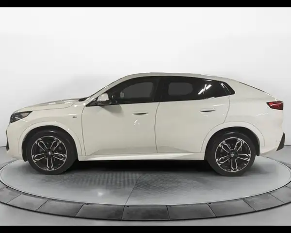 BMW X2 view 9