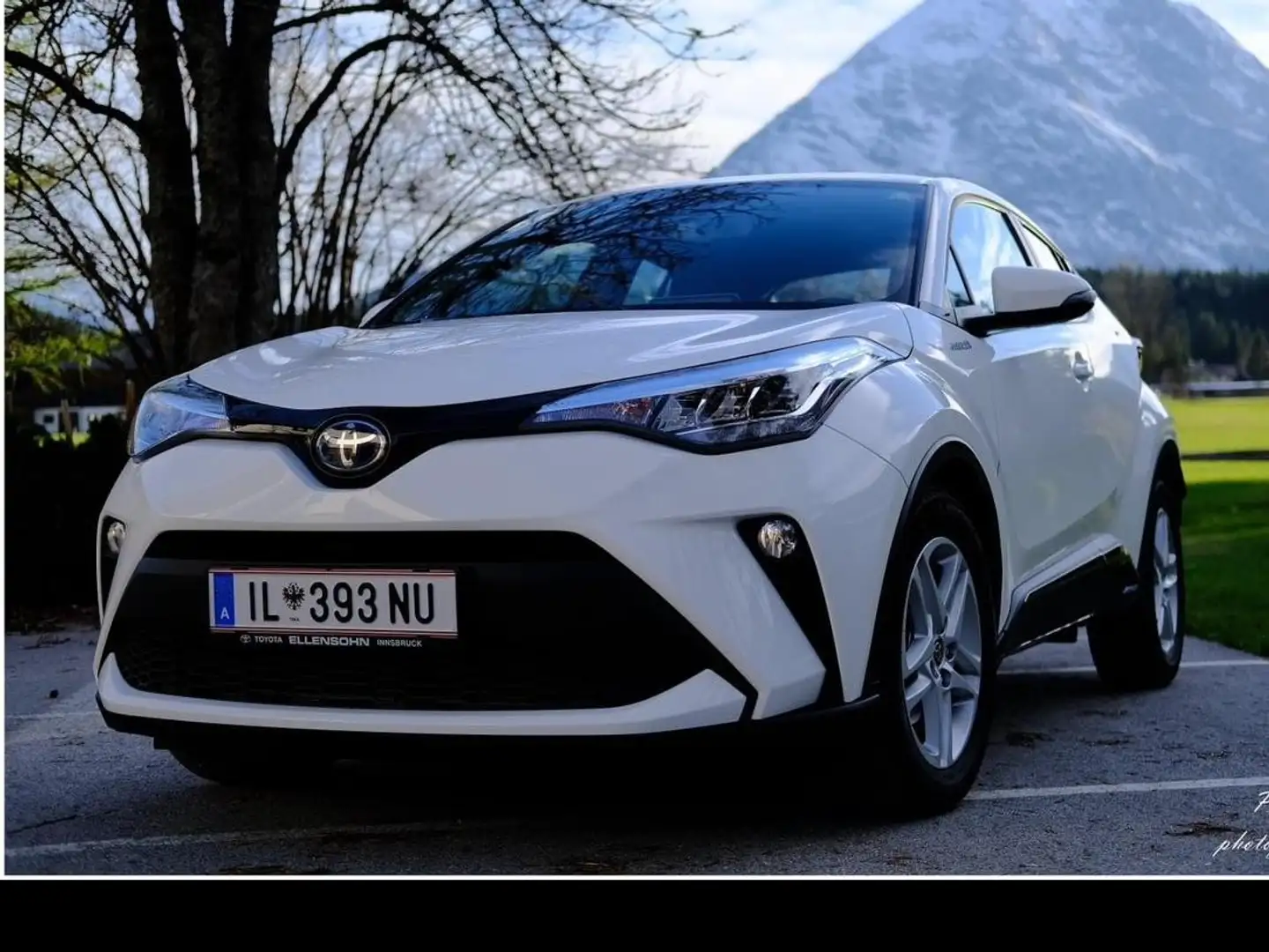 Toyota C-HR C-HR 1,8 Hybrid C-LUB CVT C-LUB Weiß - 1