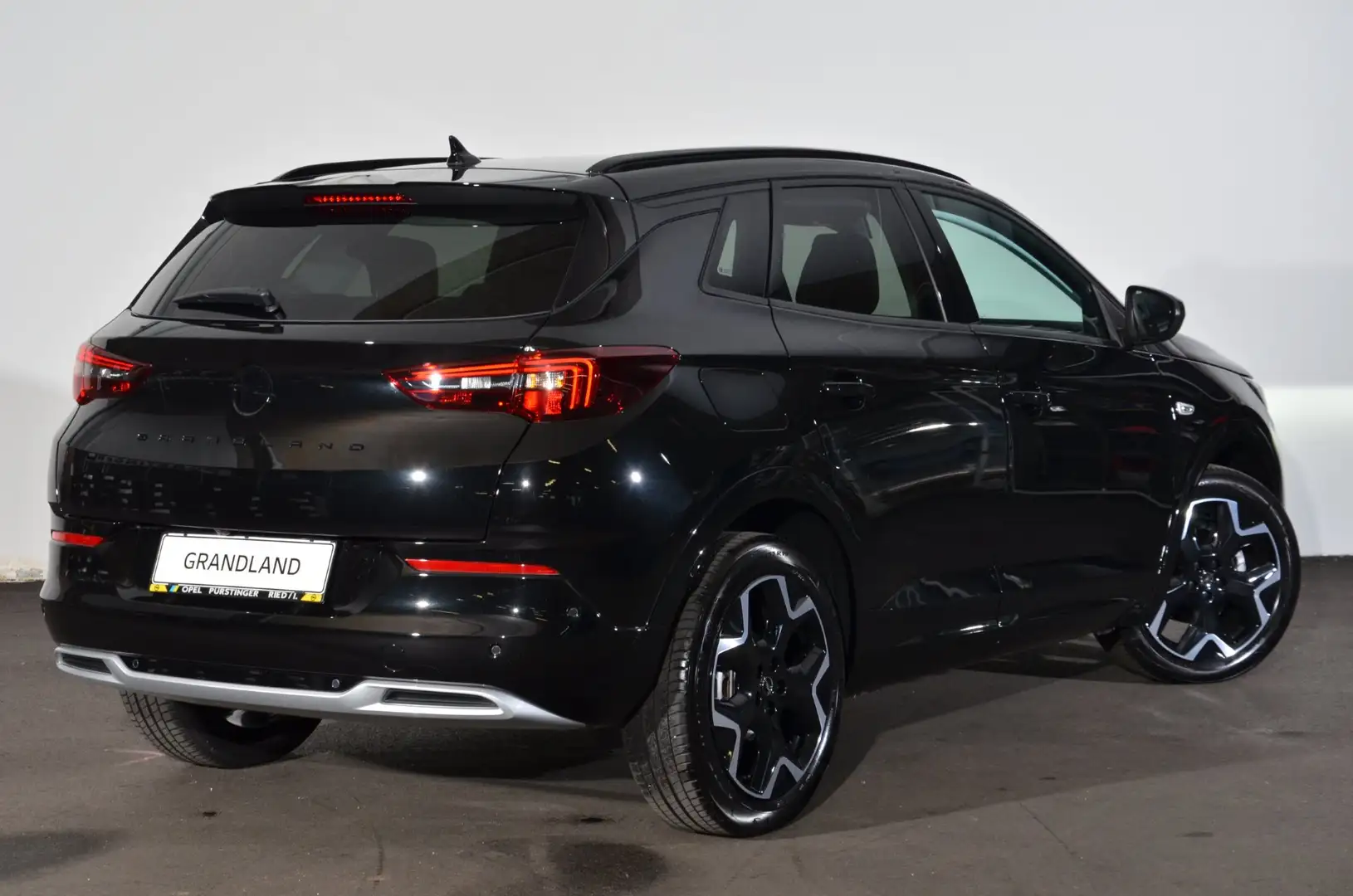 Opel Grandland Grandland 1,5 D Ultimate Start Schwarz - 2