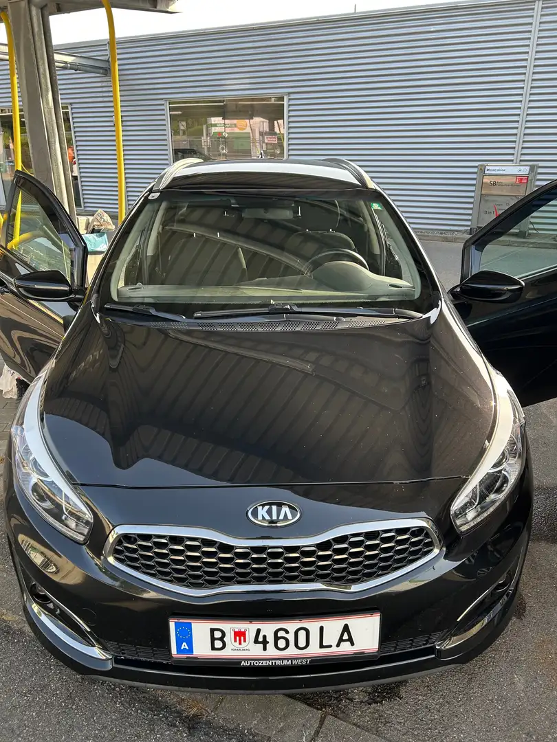 Kia Ceed SW / cee'd SW cee'd SW 1,4 TDI Schwarz - 1