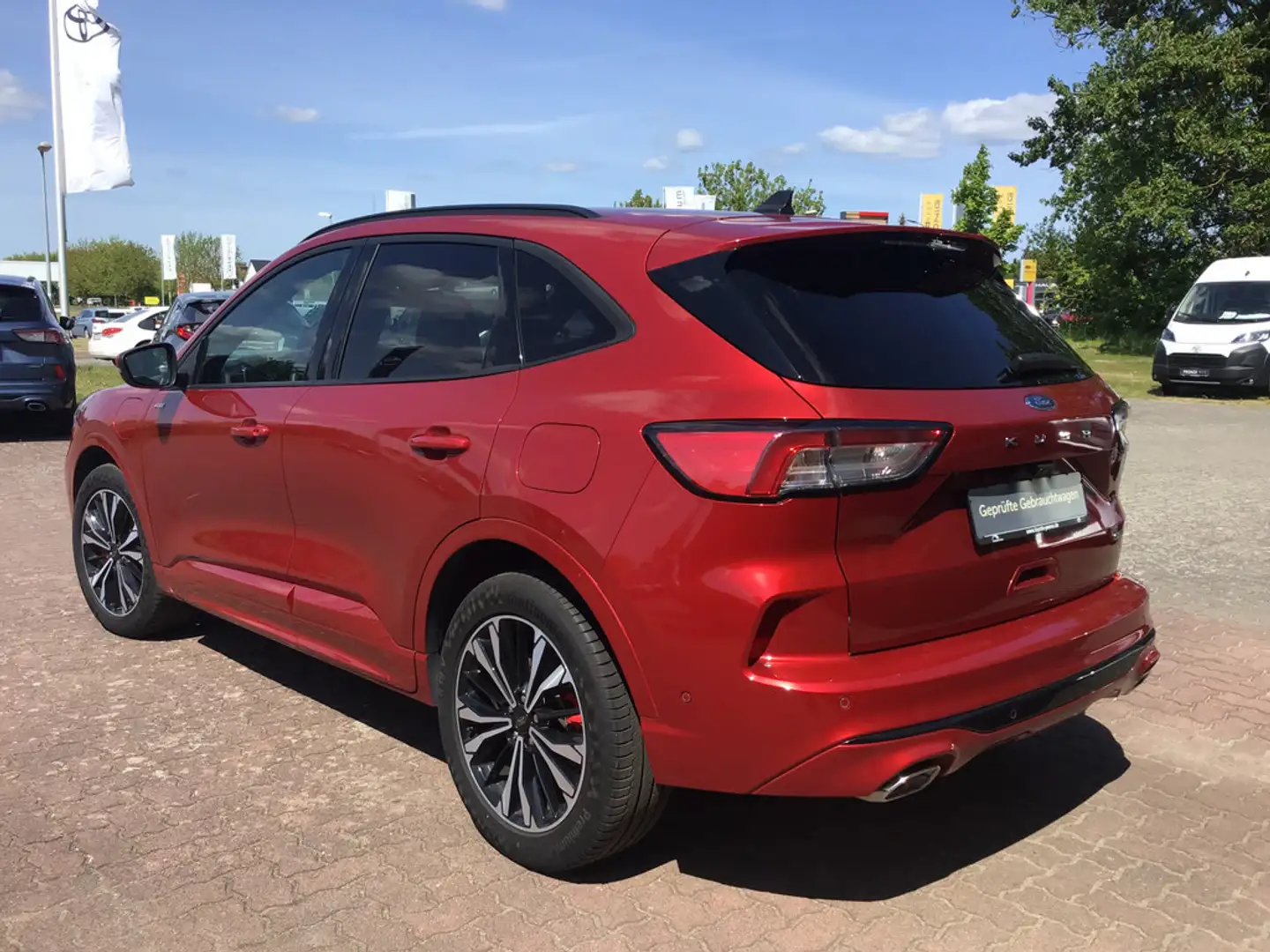 Ford Kuga Plug-In Hybrid ST-Line X SHZ ACC HUD LED Červená - 2