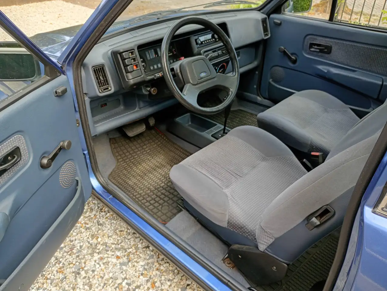 Ford Fiesta 1.1 ghia automaat, foto 7