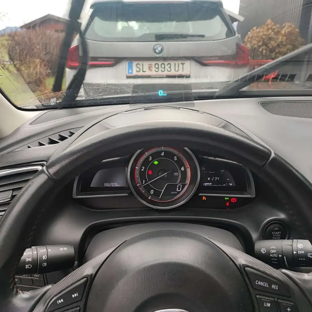 Mazda 3 Mazda 3 Sport CD150 Revolution Revolution Braun - 2